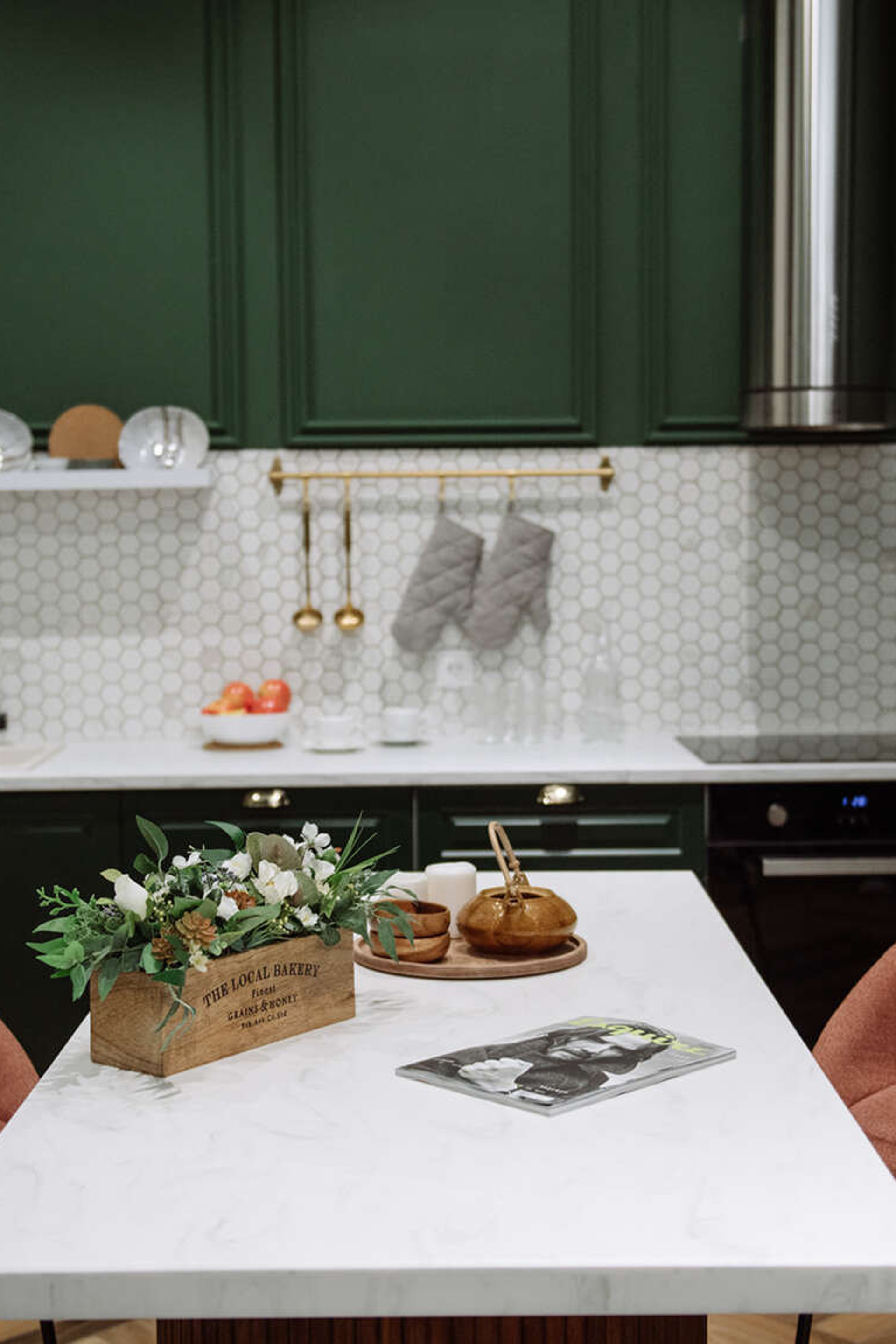 Студия LEONA — зал LOFT-D для предм. съемки С.-Пб|Sale Easy