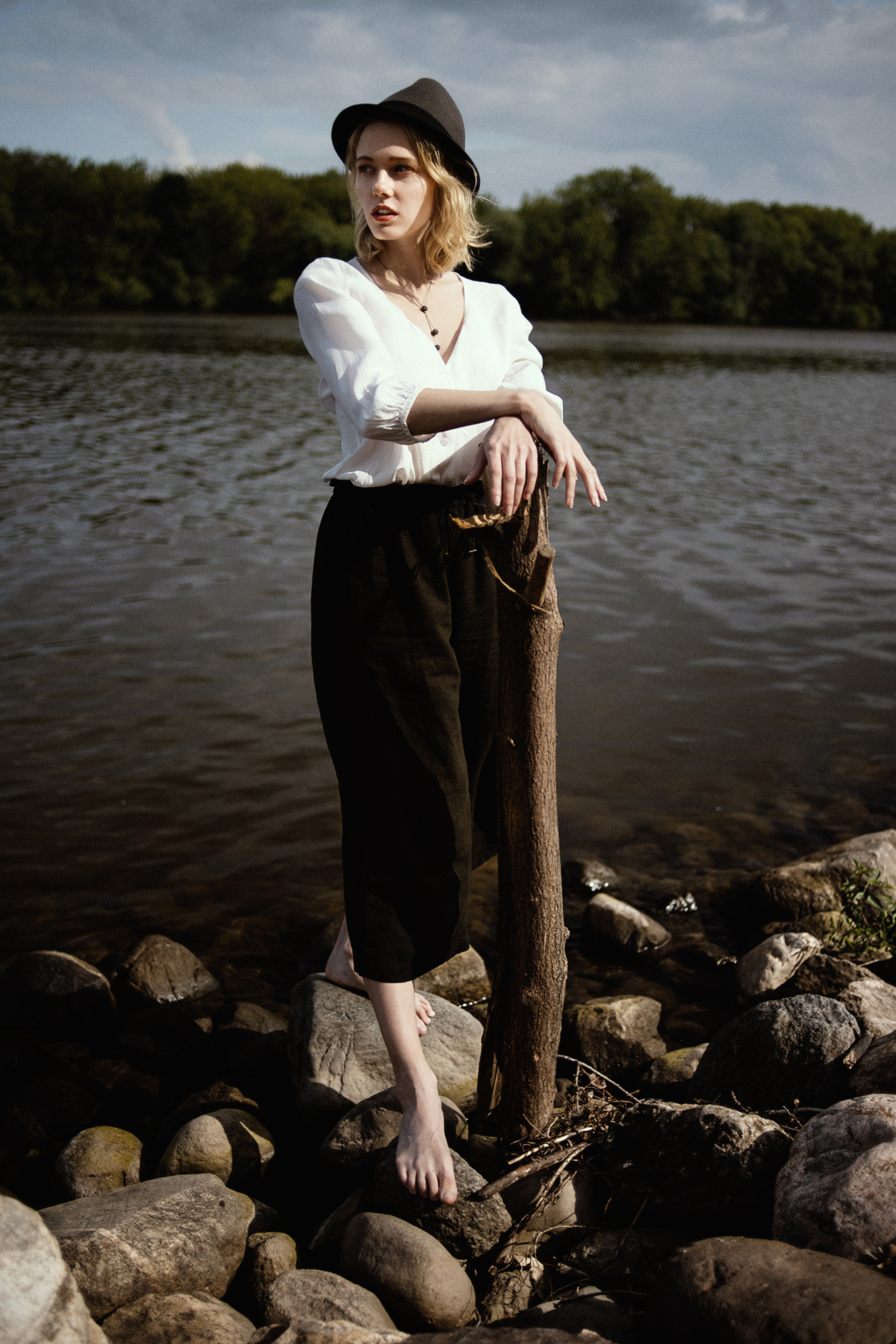 Модель для предметной съемки Александра А Москва| Sale Easy