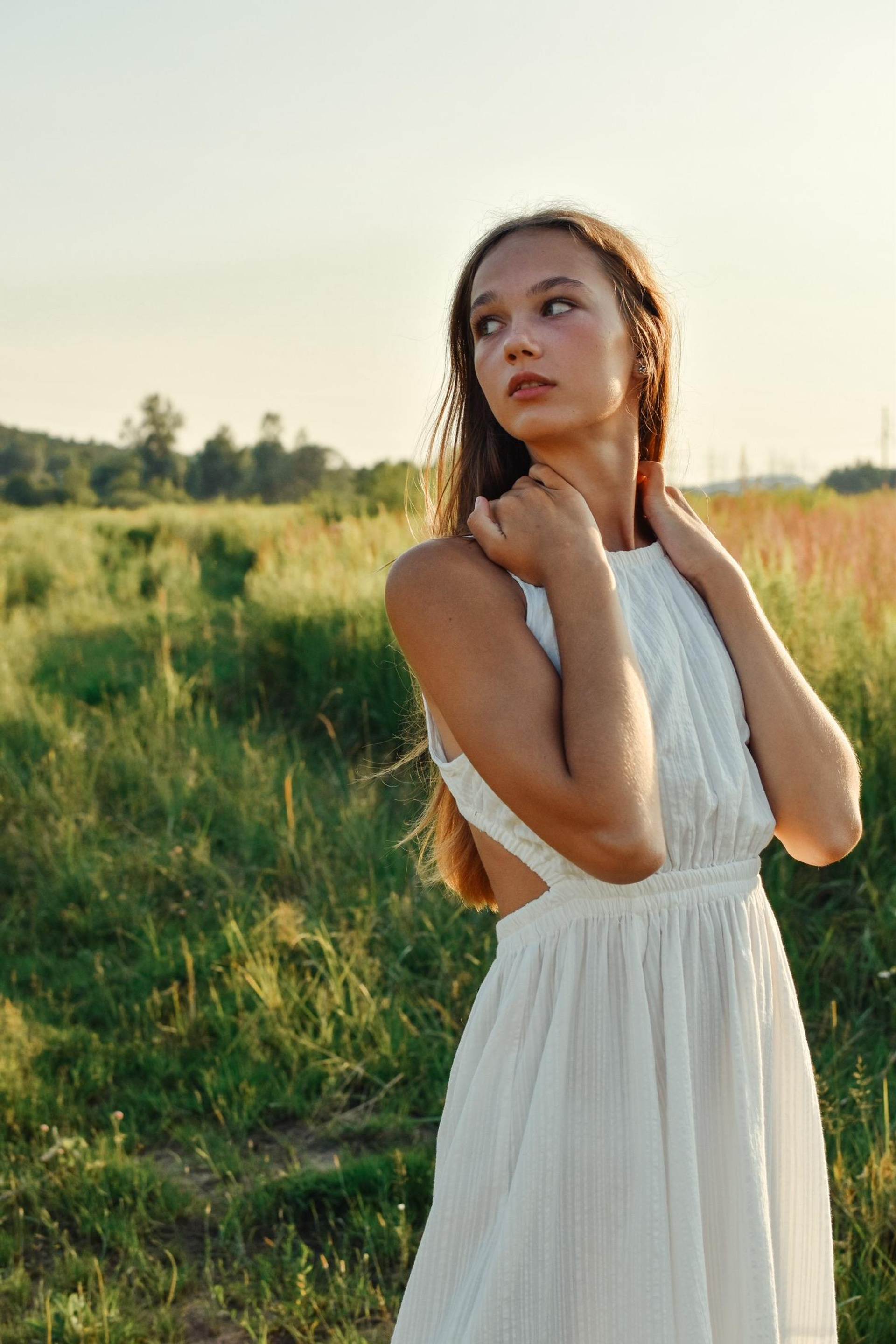 Модель для предметной съемки Дарина 1 Н.Новгород | Sale Easy