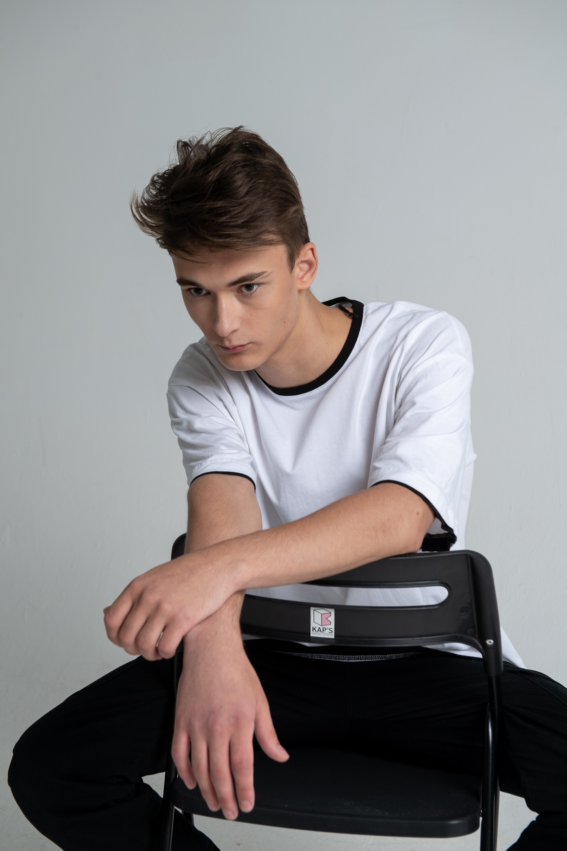 Модель для предметной съемки Александр Б Москва | Sale Easy