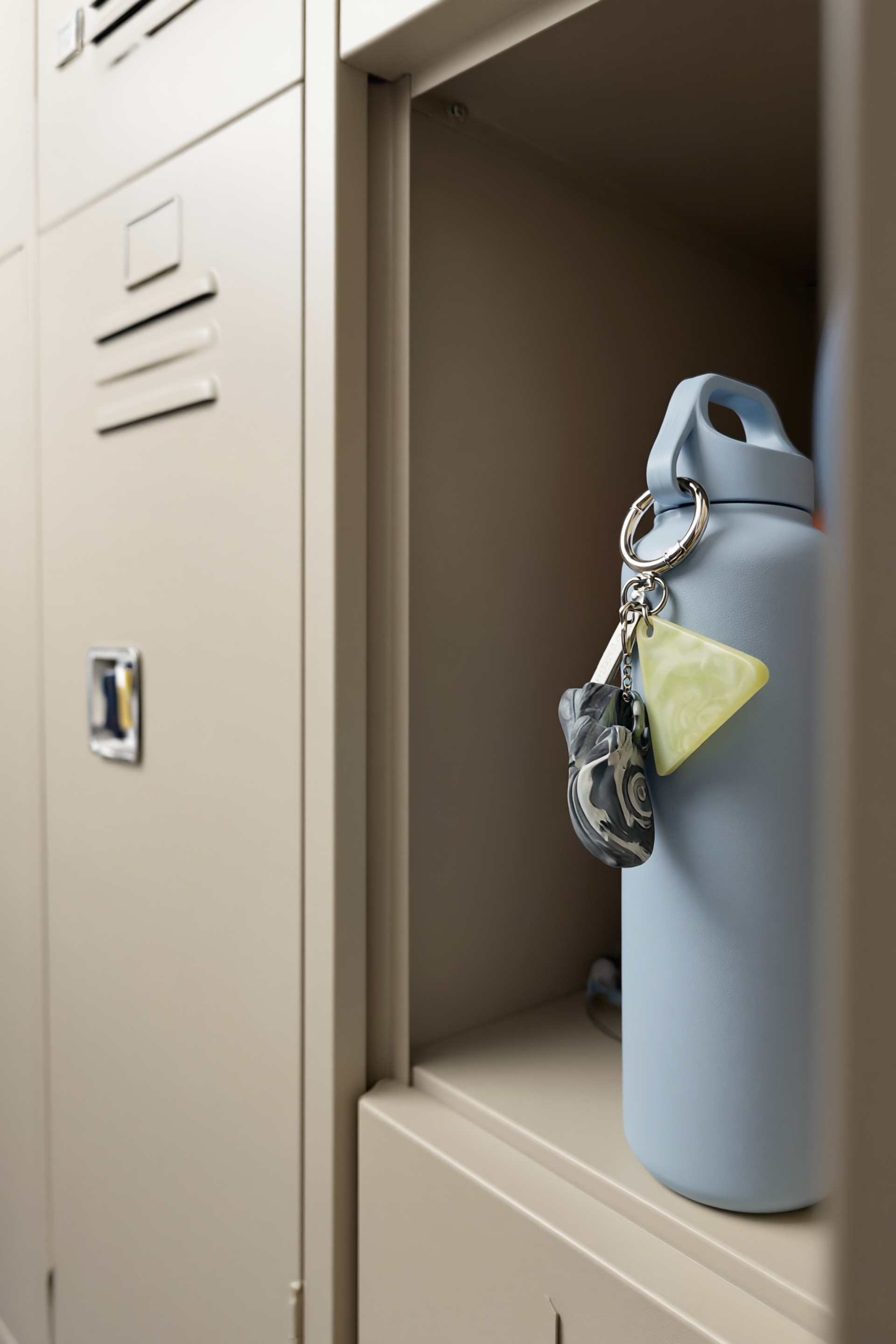 Работа для бренда Recycle Objects. Задача была в разработке креативной раскладки  на мой вкус