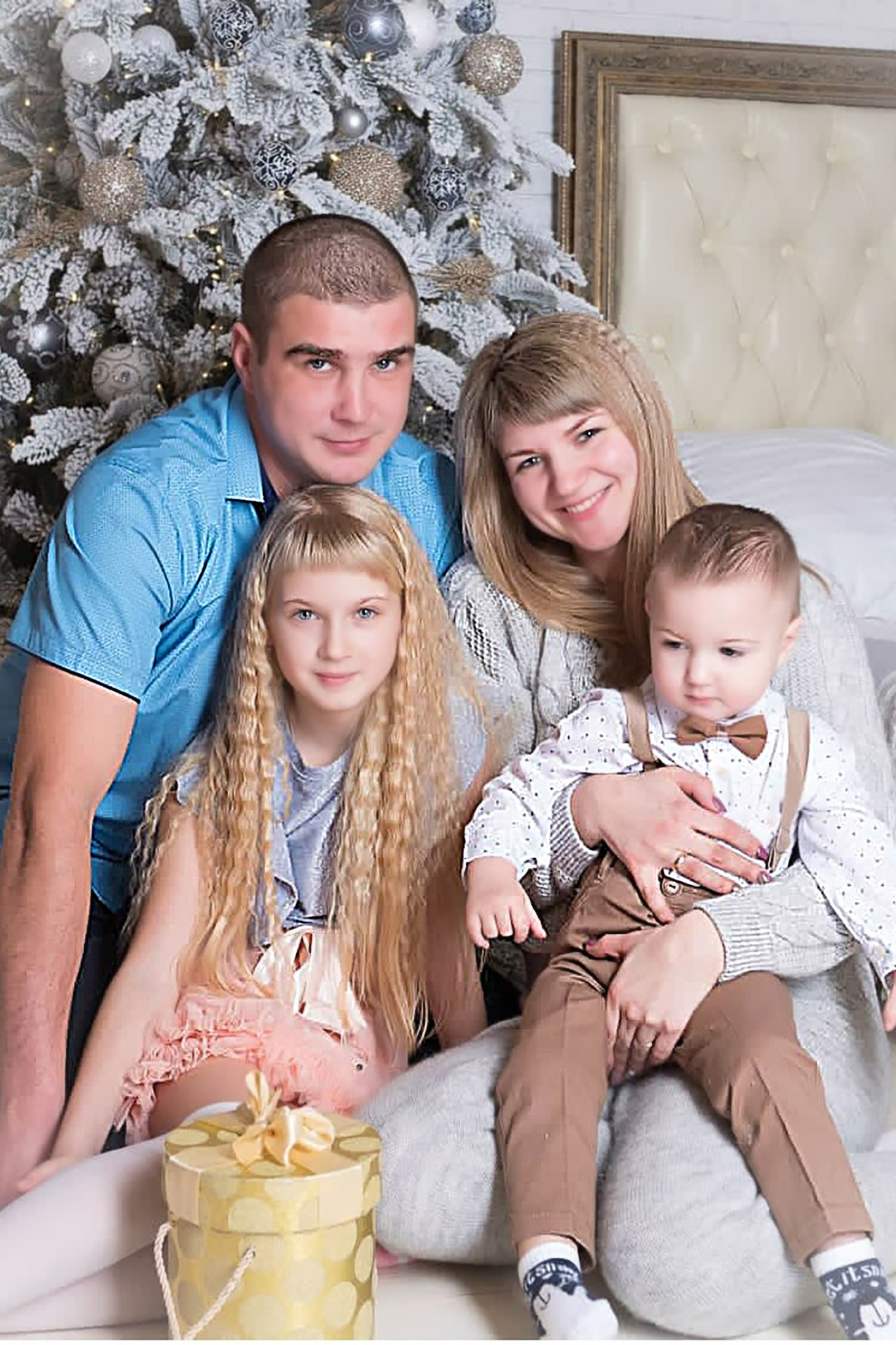 новый год стучится