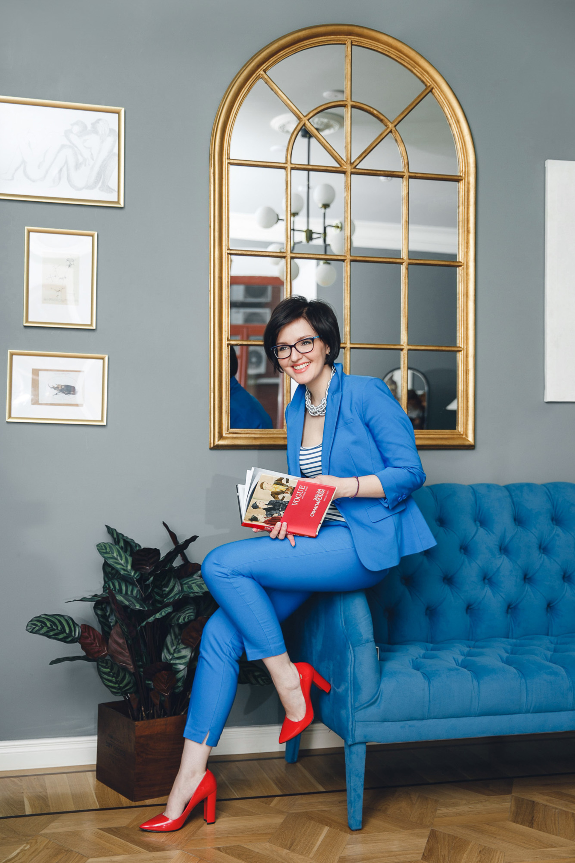 Яркая фотосессия для стилиста Анны Бадаевой