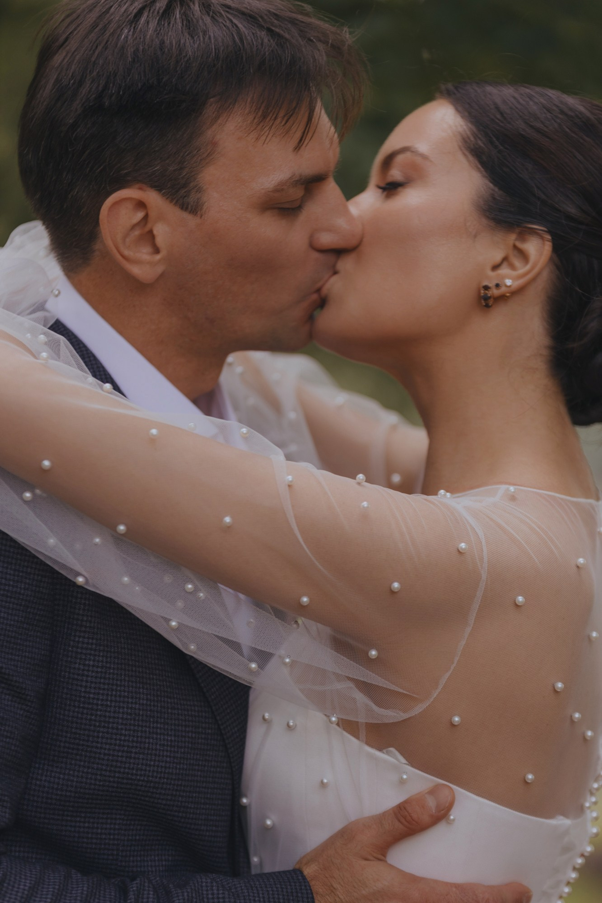 свадебная съёмка в парке летом