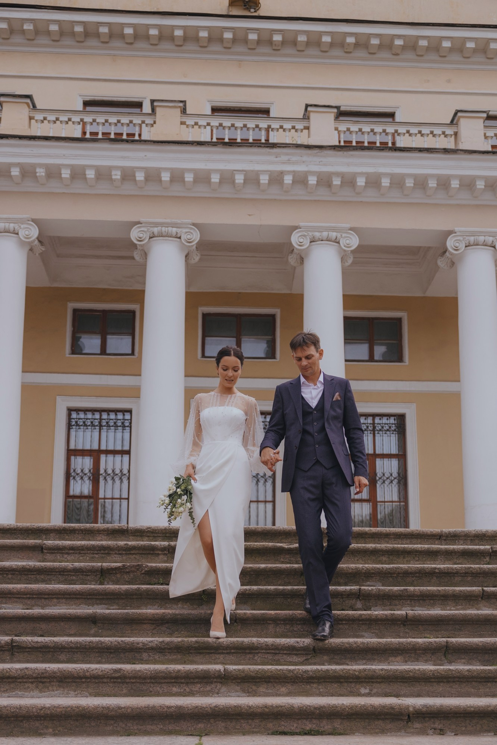 летний свадебный репортаж на улице