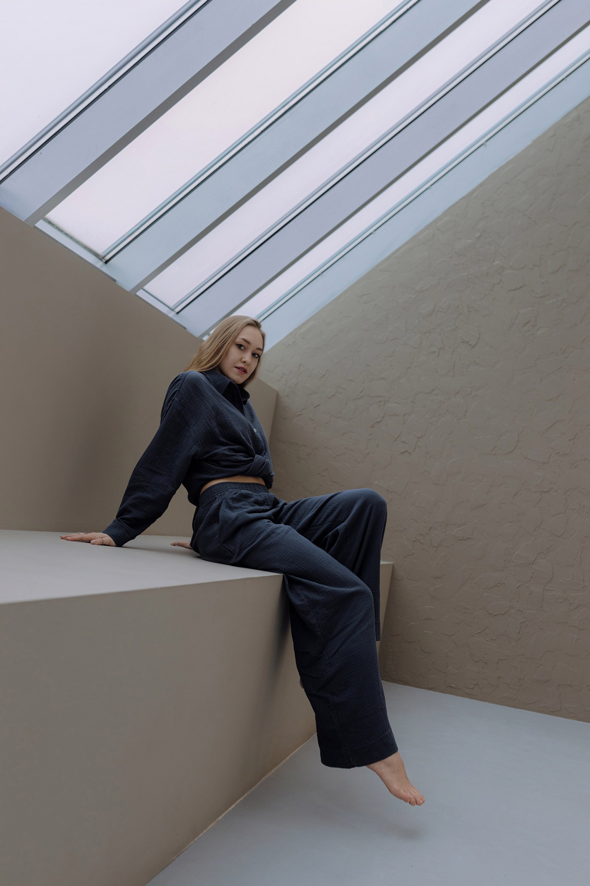 Ulyana Shyvyrtalova is a dance teacher and specialist in dance and movement therapy. Photographer and videographer in Saint Petersburg Alexandra Flotskaya