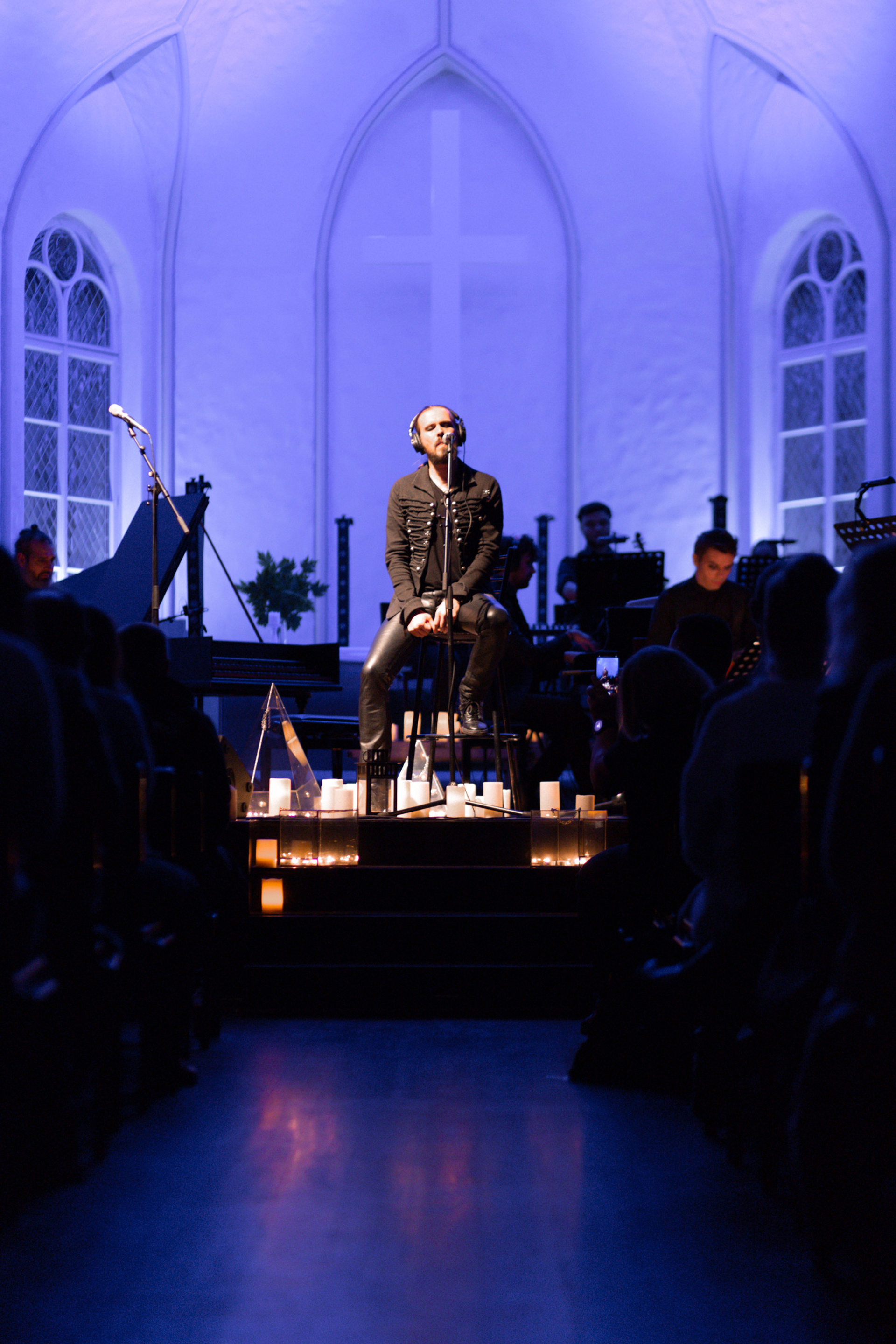 Портретный фотограф, свадебный фотограф, студийный фотограф, фотосессия Love Story, концертный фотограф, репортажный фотограф, коммерческий фотограф, фешн фотограф, международный фотограф, предметный фотограф