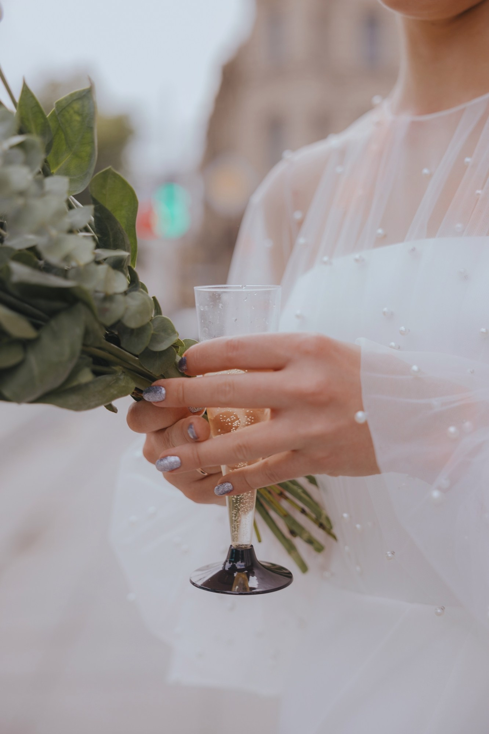 летняя свадебная фотосъёмка на улице спб