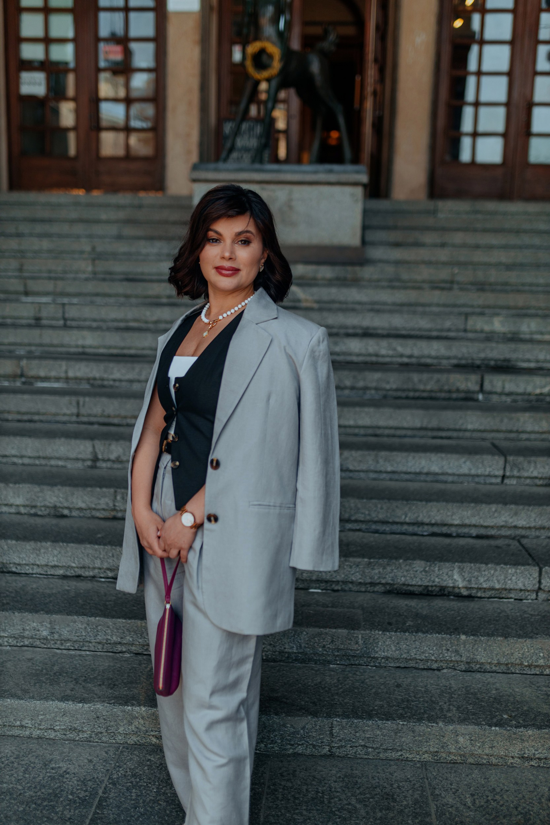 женская городская прогулка лето санкт петербург