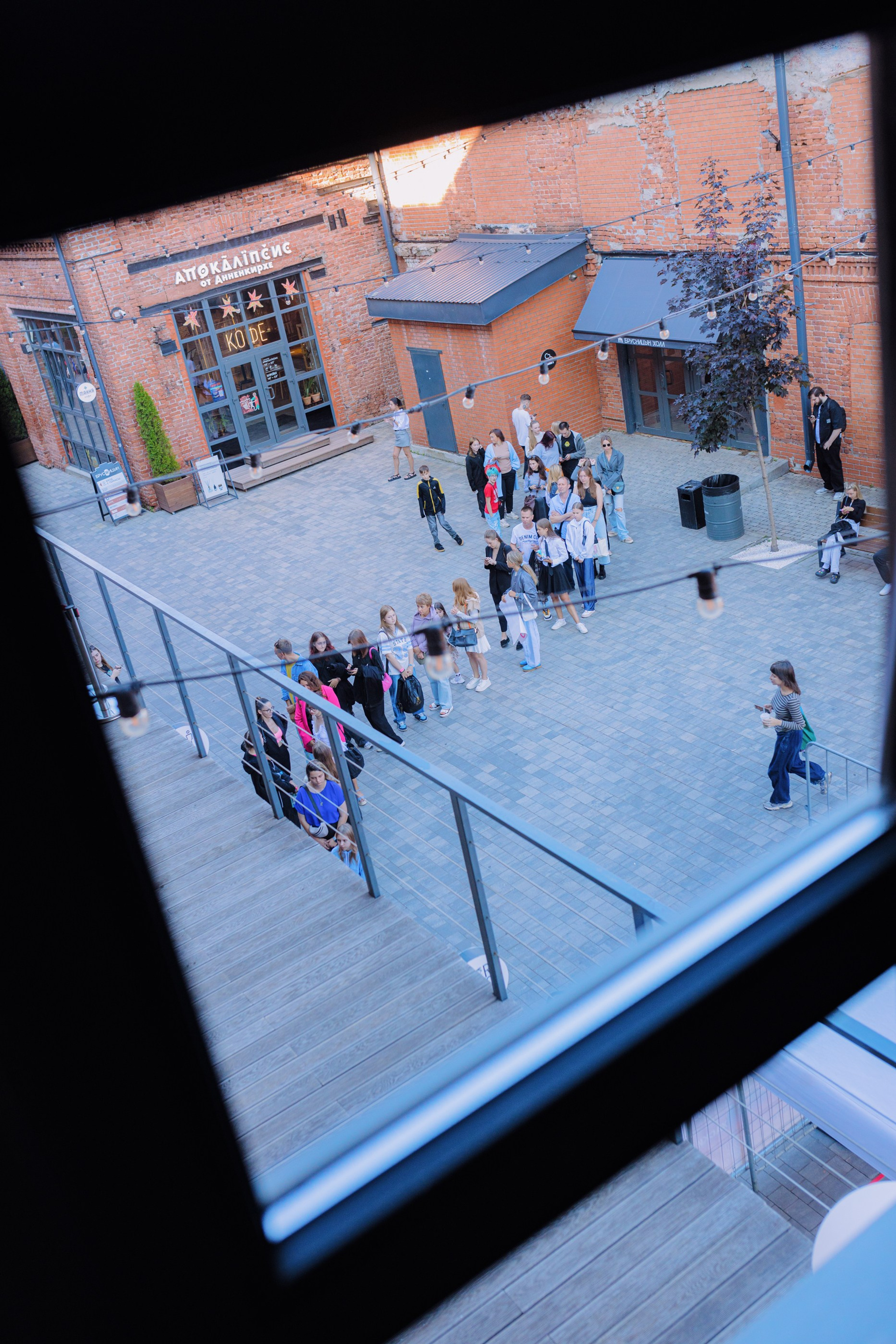 Ваня Дмитриенко в Roof Place. Фотограф и видеограф в Санкт-Петербурге Александра Флотская