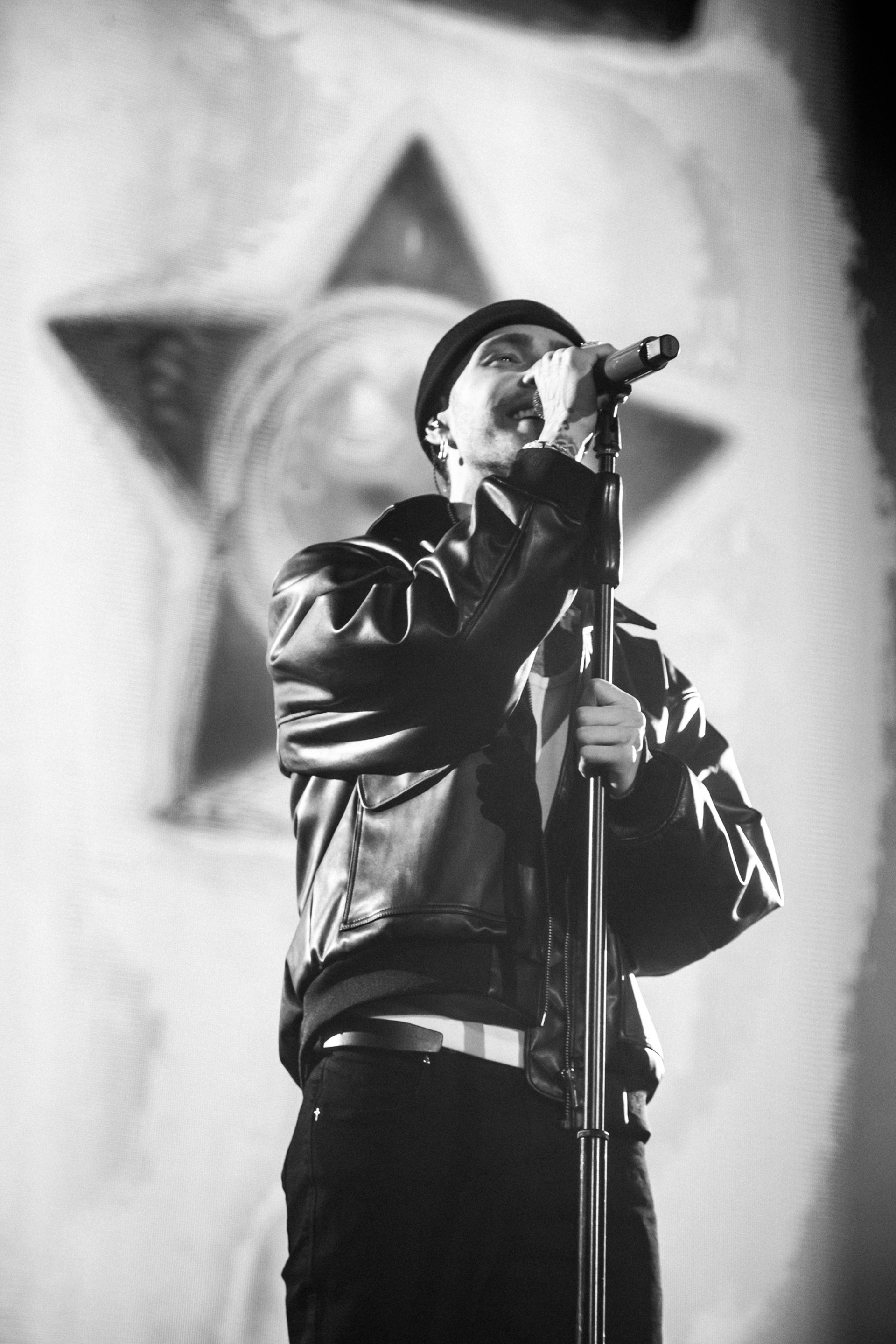 Портретный фотограф, свадебный фотограф, студийный фотограф, фотосессия Love Story, концертный фотограф, репортажный фотограф, коммерческий фотограф, фешн фотограф, международный фотограф, предметный фотограф