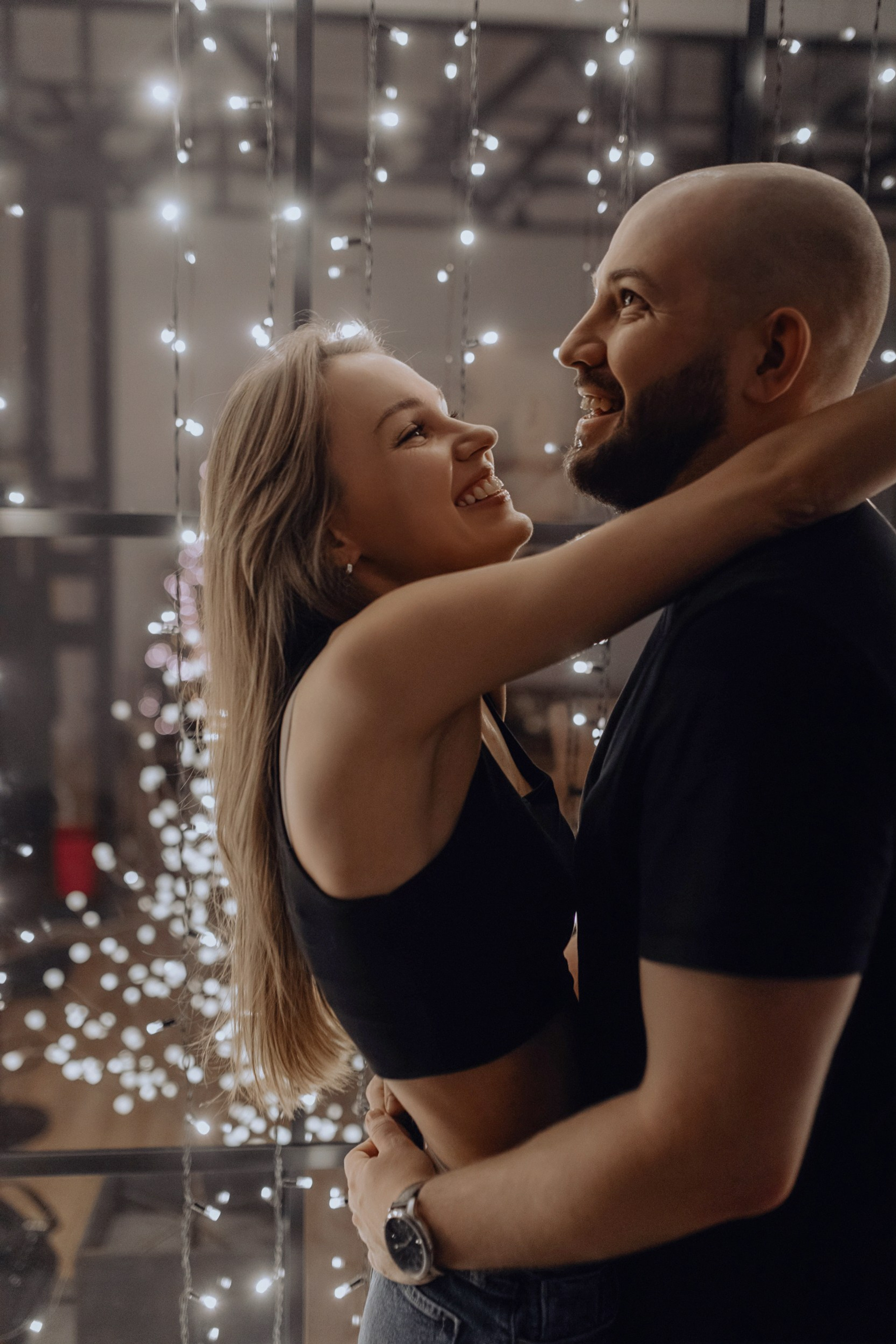 love story фотосъёмка пары в студии