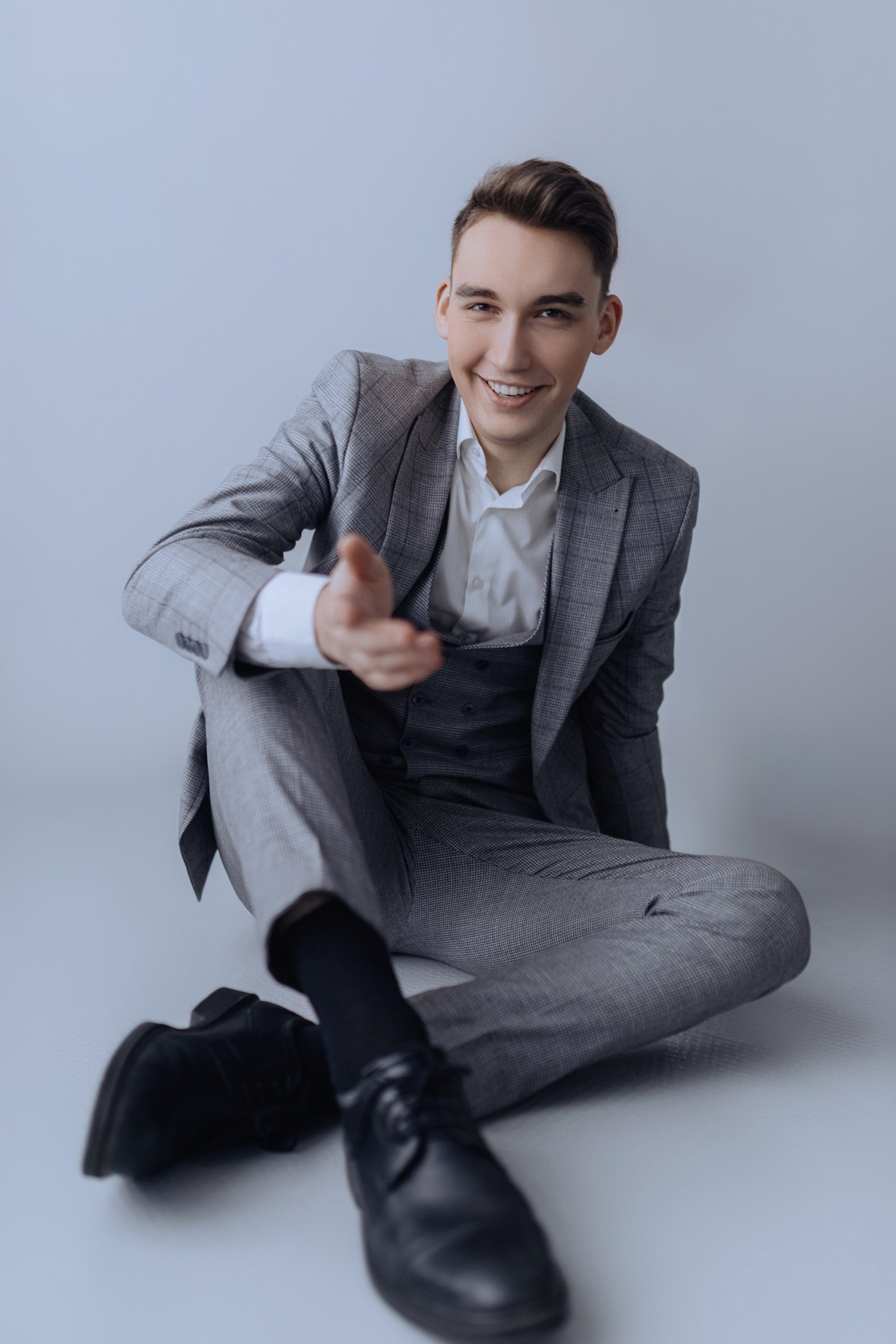 Portrait photographer, wedding photographer, studio photographer, love story photo shoot, concert photographer, reportage photographer, commercial photographer, fashion photographer, worldwide photographer, subject photographer