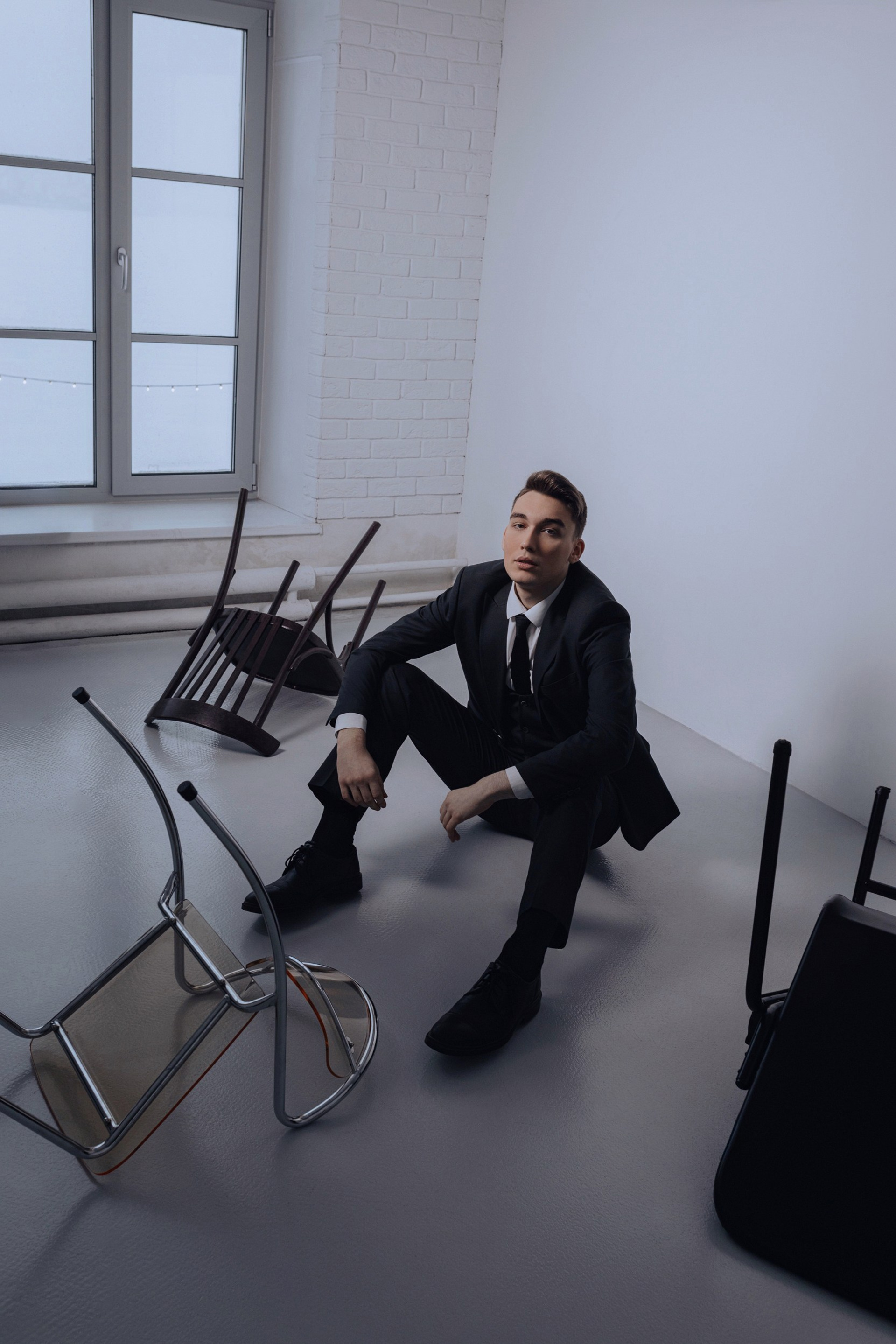 Portrait photographer, wedding photographer, studio photographer, love story photo shoot, concert photographer, reportage photographer, commercial photographer, fashion photographer, worldwide photographer, subject photographer