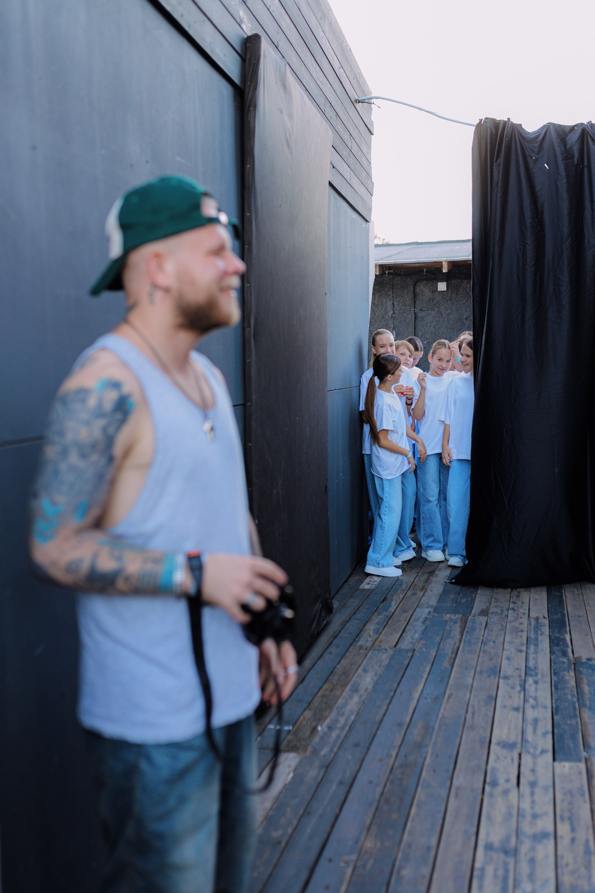Ваня Дмитриенко в Roof Place. Фотограф и видеограф в Санкт-Петербурге Александра Флотская