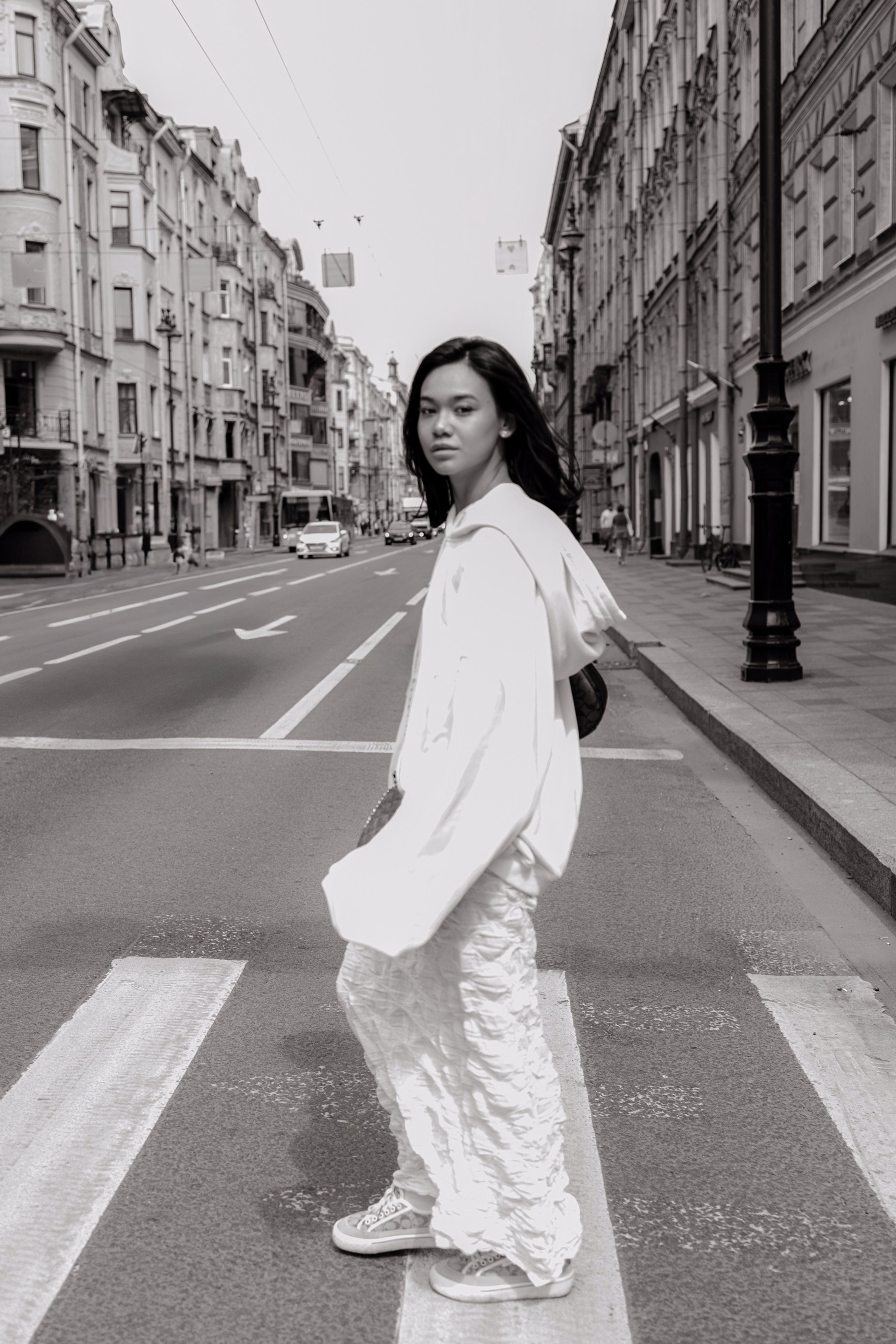 Атмосферное фото Леры в стиле street-fashion