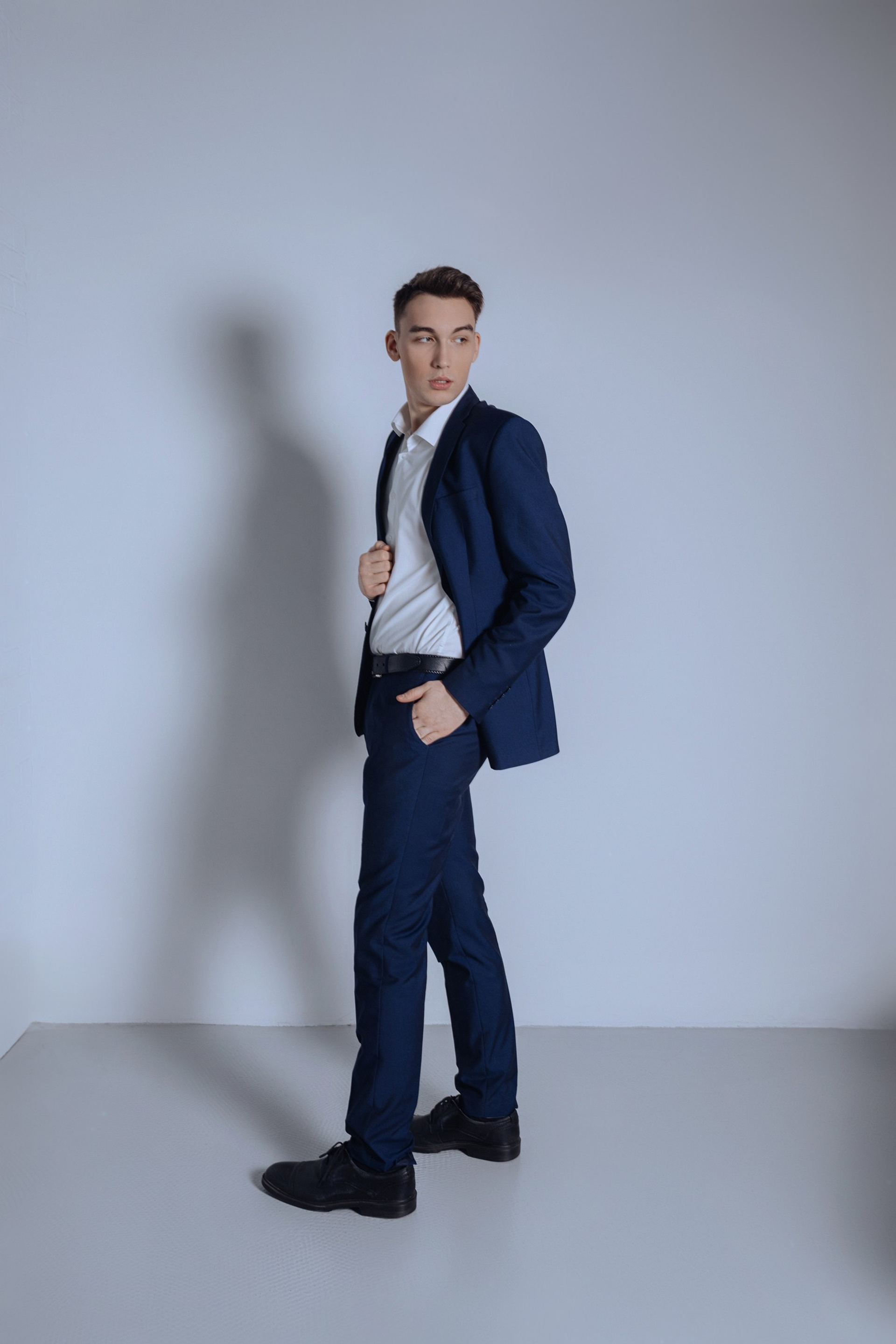 Portrait photographer, wedding photographer, studio photographer, love story photo shoot, concert photographer, reportage photographer, commercial photographer, fashion photographer, worldwide photographer, subject photographer