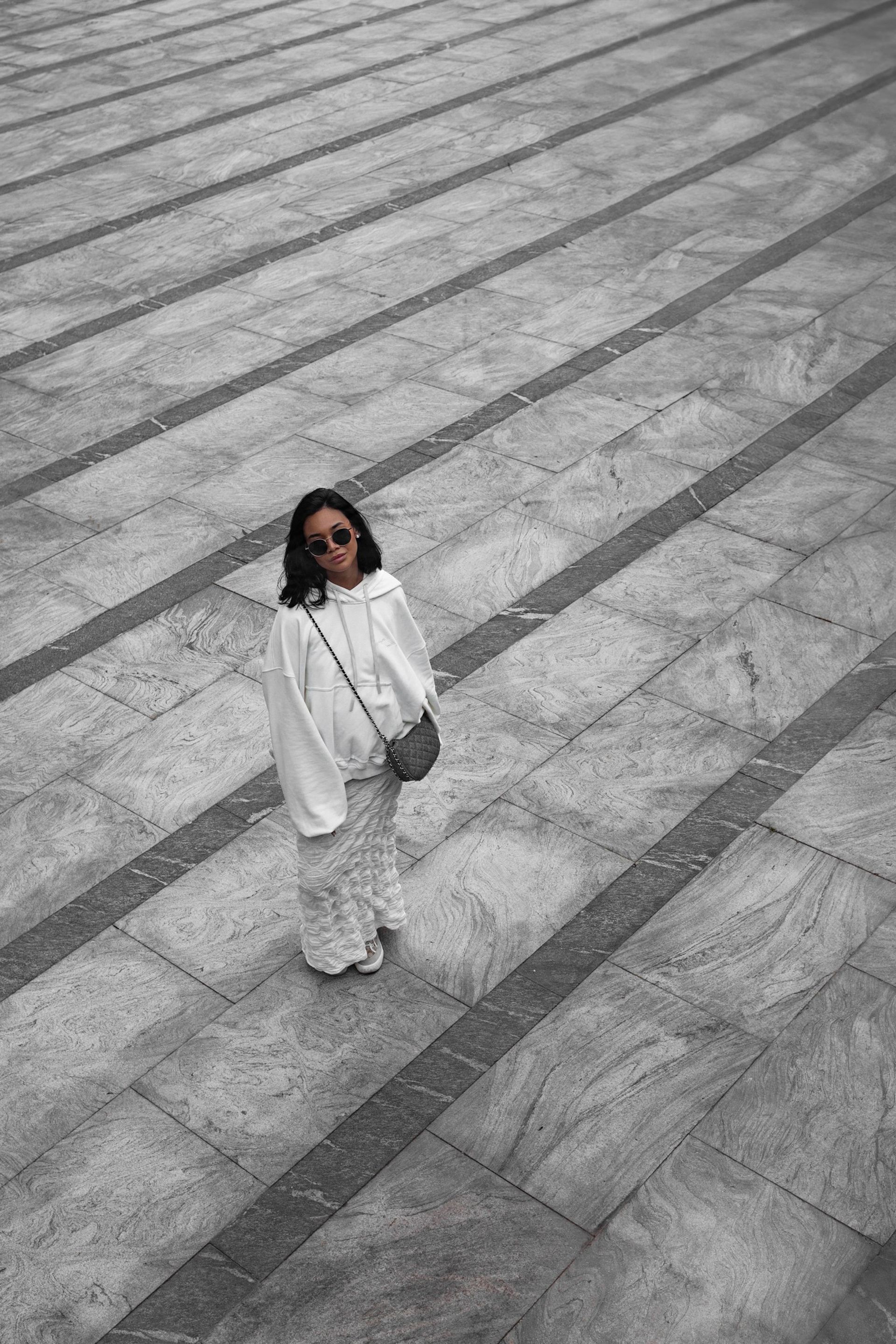 Атмосферное фото Леры в стиле street-fashion