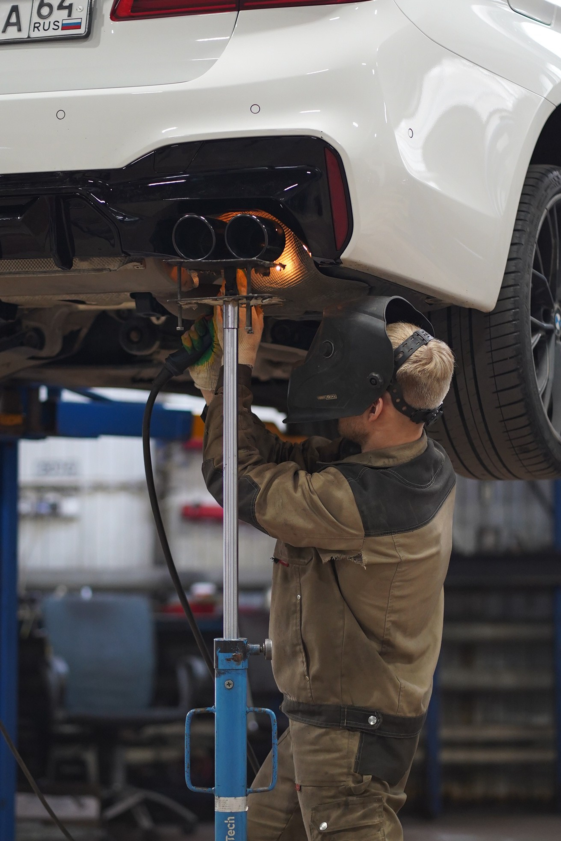 BMW 5. Провыхлоп — Тюнинг и ремонт выхлопных систем в Саратове