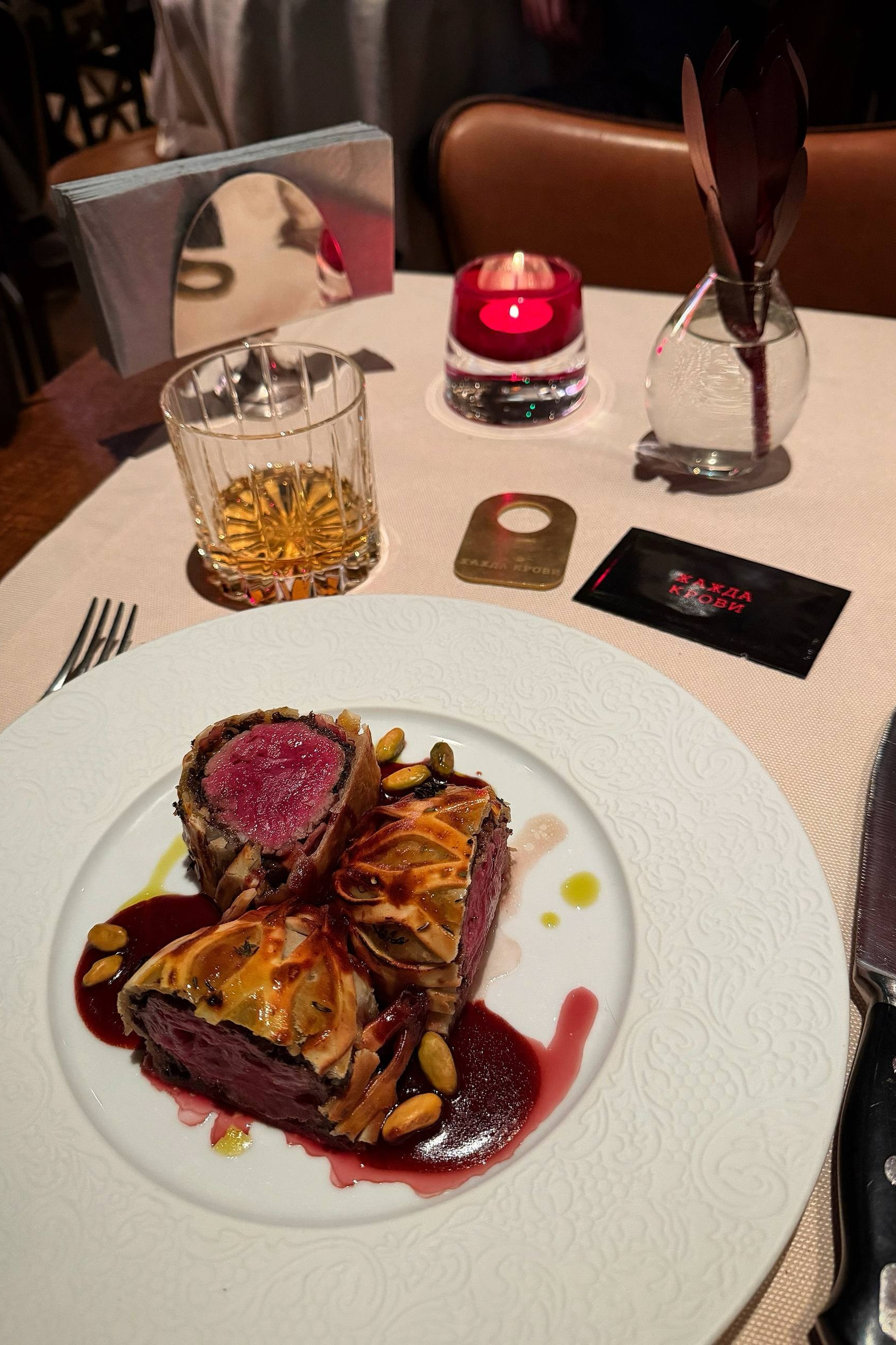 Другой Павел Поцелуев — плёночная фотография и мастерство мясного дела