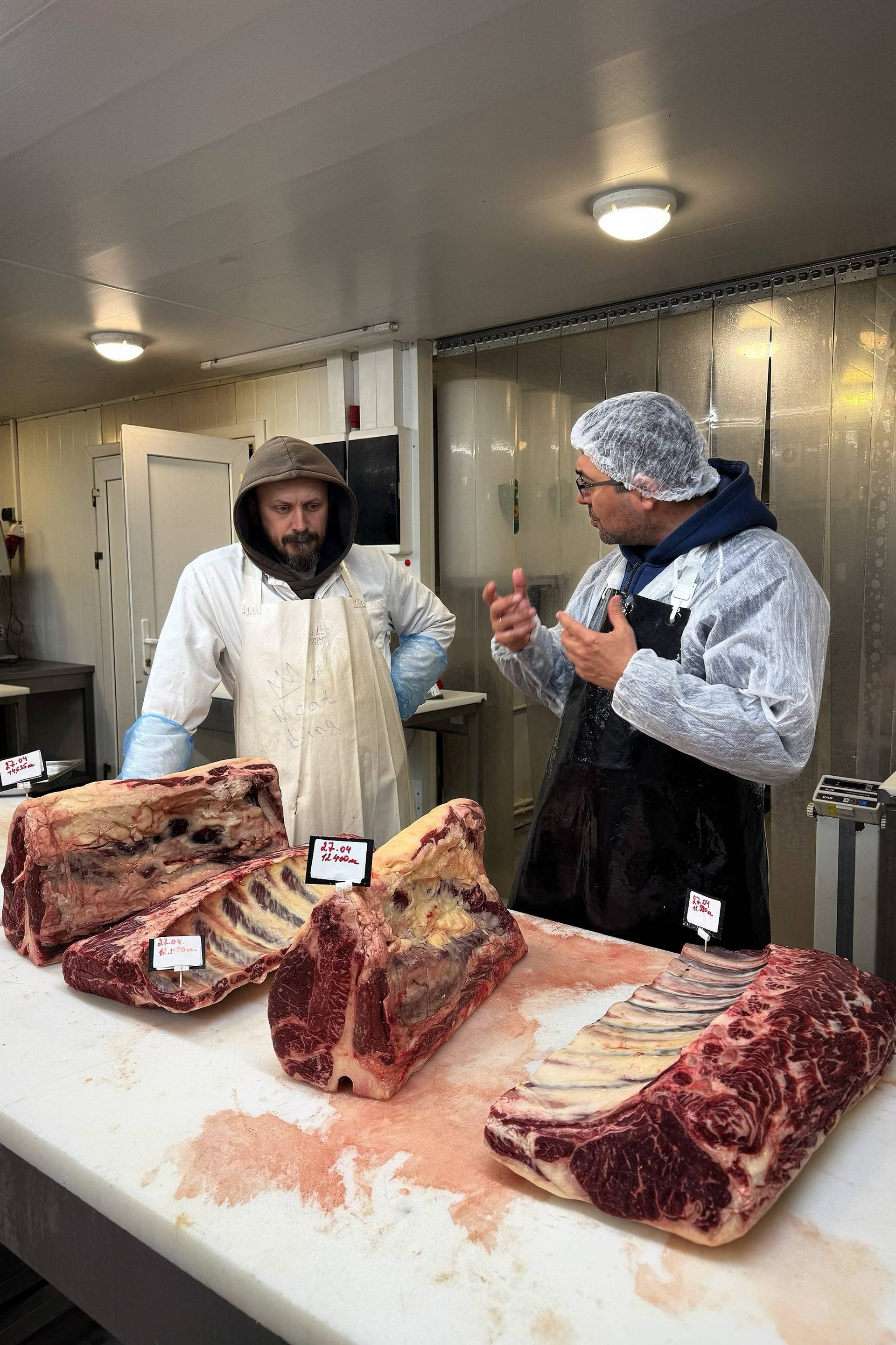 Thoughts in a line. The Other Pavel Potseluev — film photography and mastery of meat business