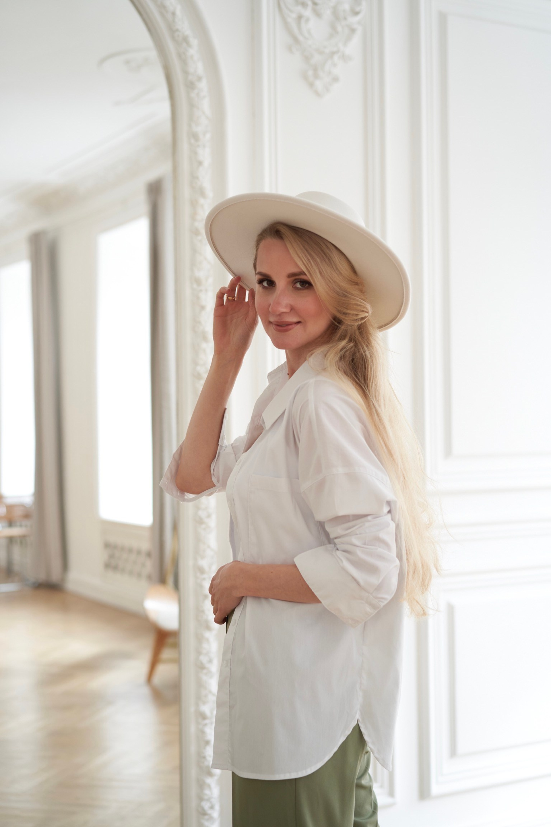 Фотосессия для контента. Бренд фотограф в Санкт-Петербурге Оля Черных