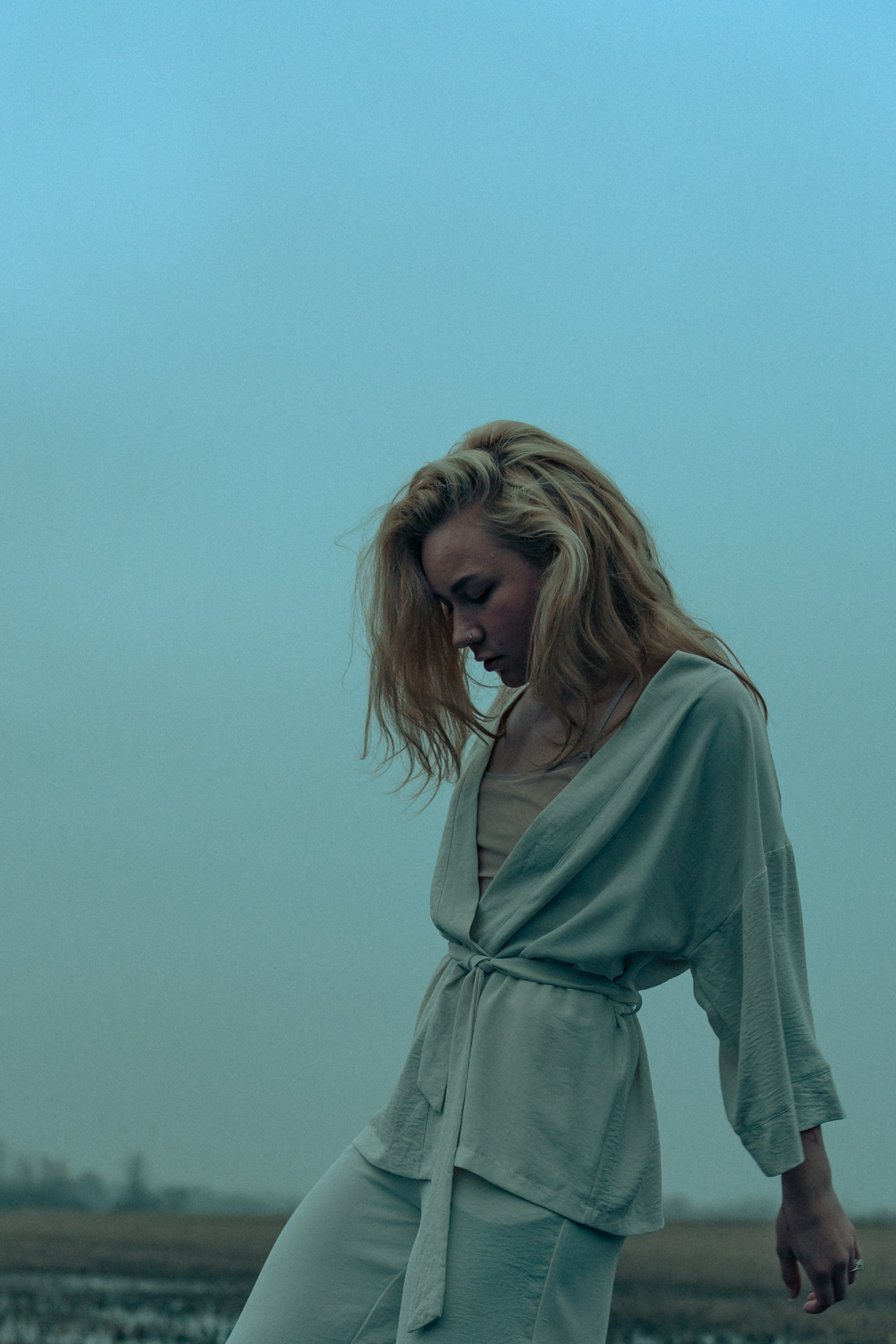 Рассветная съемка в поле Самара. Предметный фотограф Самара