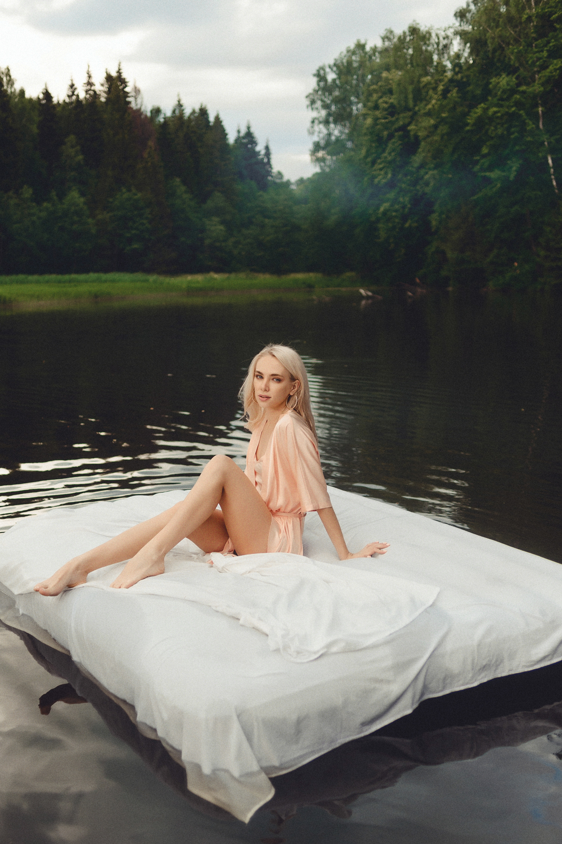 Pajamas on the water. Коммерческий фотограф Александр Чуракаев