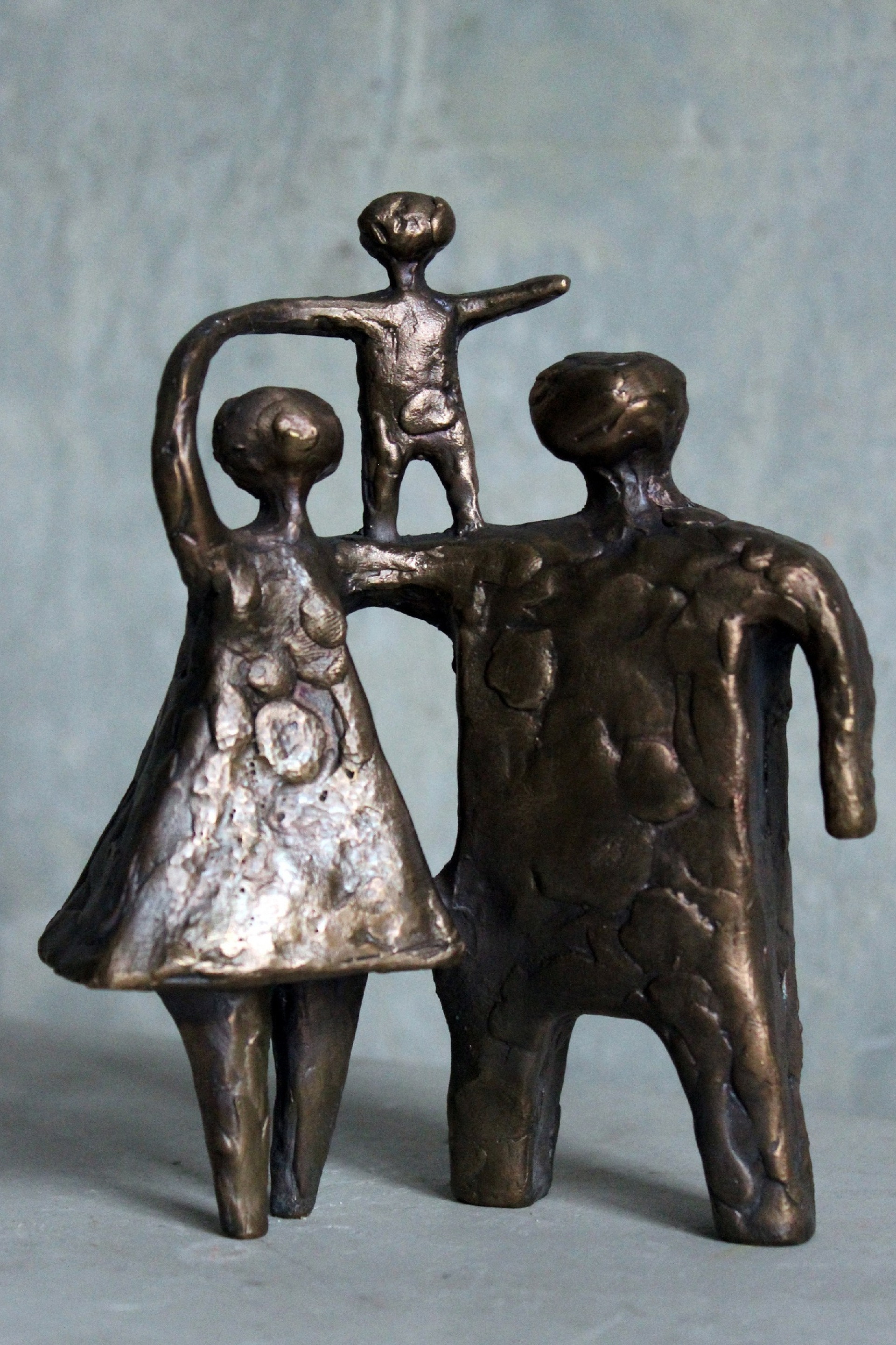 Молодая Семья/ СПБ / Сквер Семьи / Авиаконструкторов&nbsp;13 / 2016