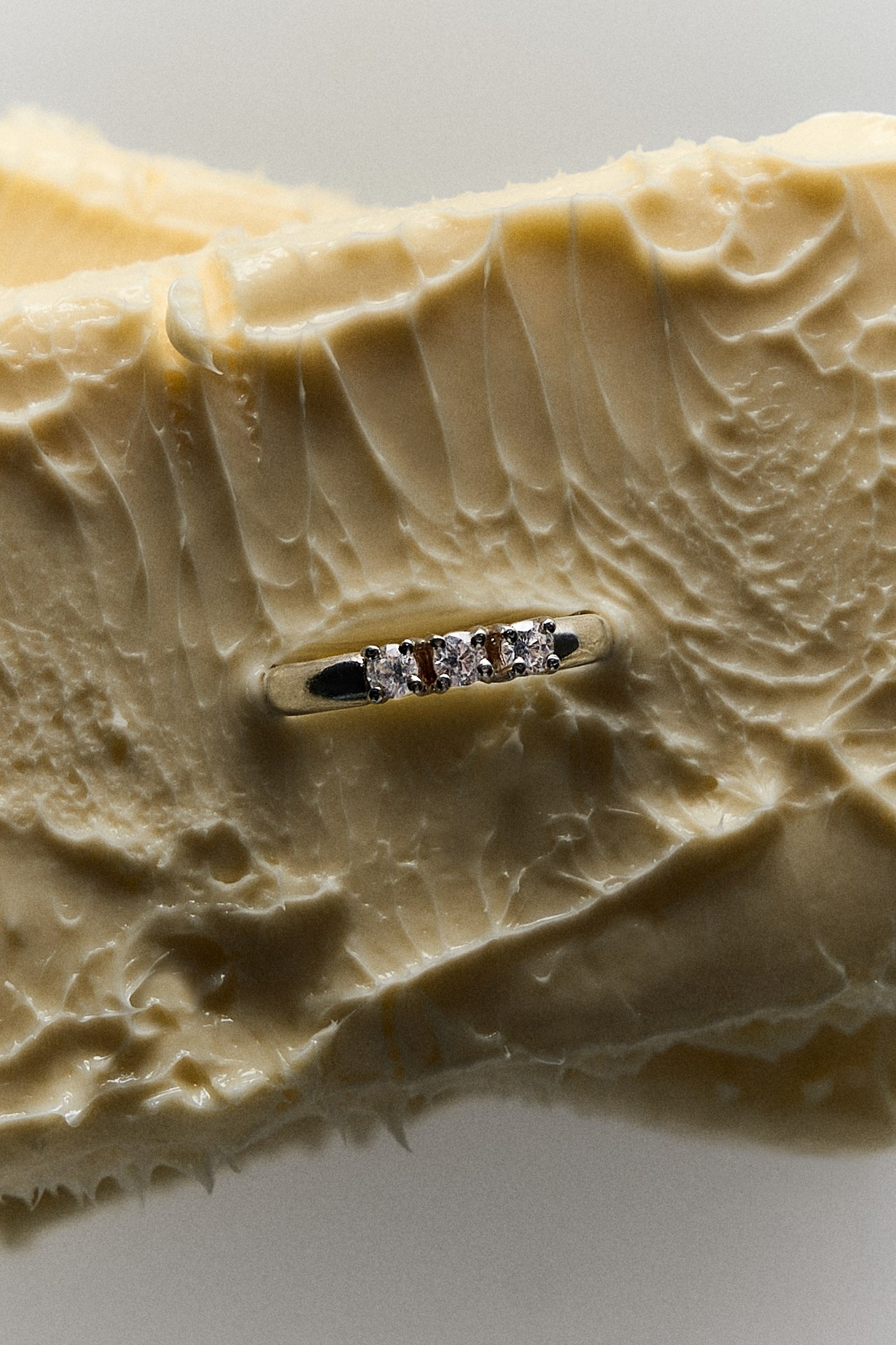 Съёмка украшений. Фотограф для брендов, моделей и частных клиентов в Москве