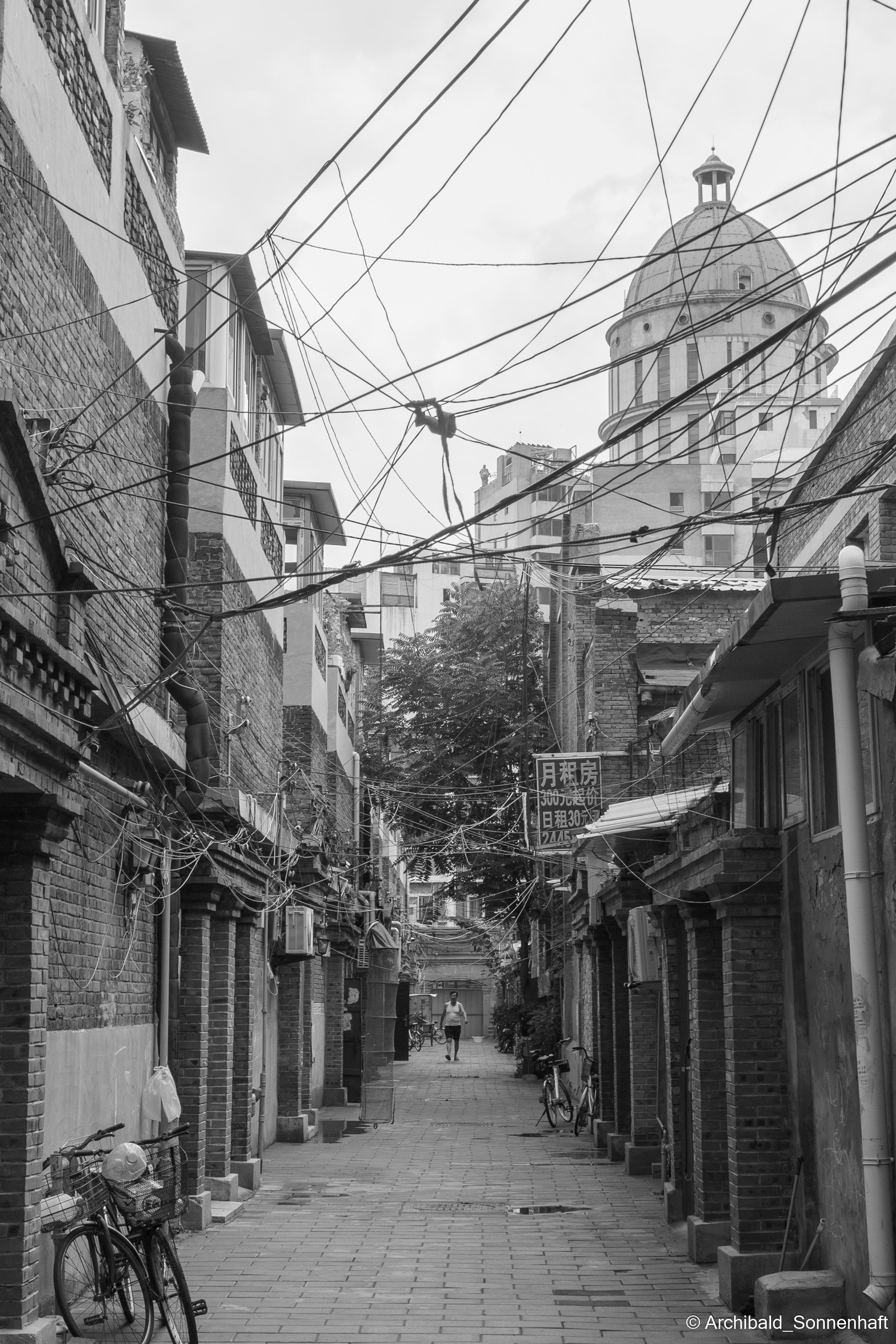 Archibald Sonnenhaft’s projectrs. Photographer in Guangzhou, China. Archibald Sonnenhaft