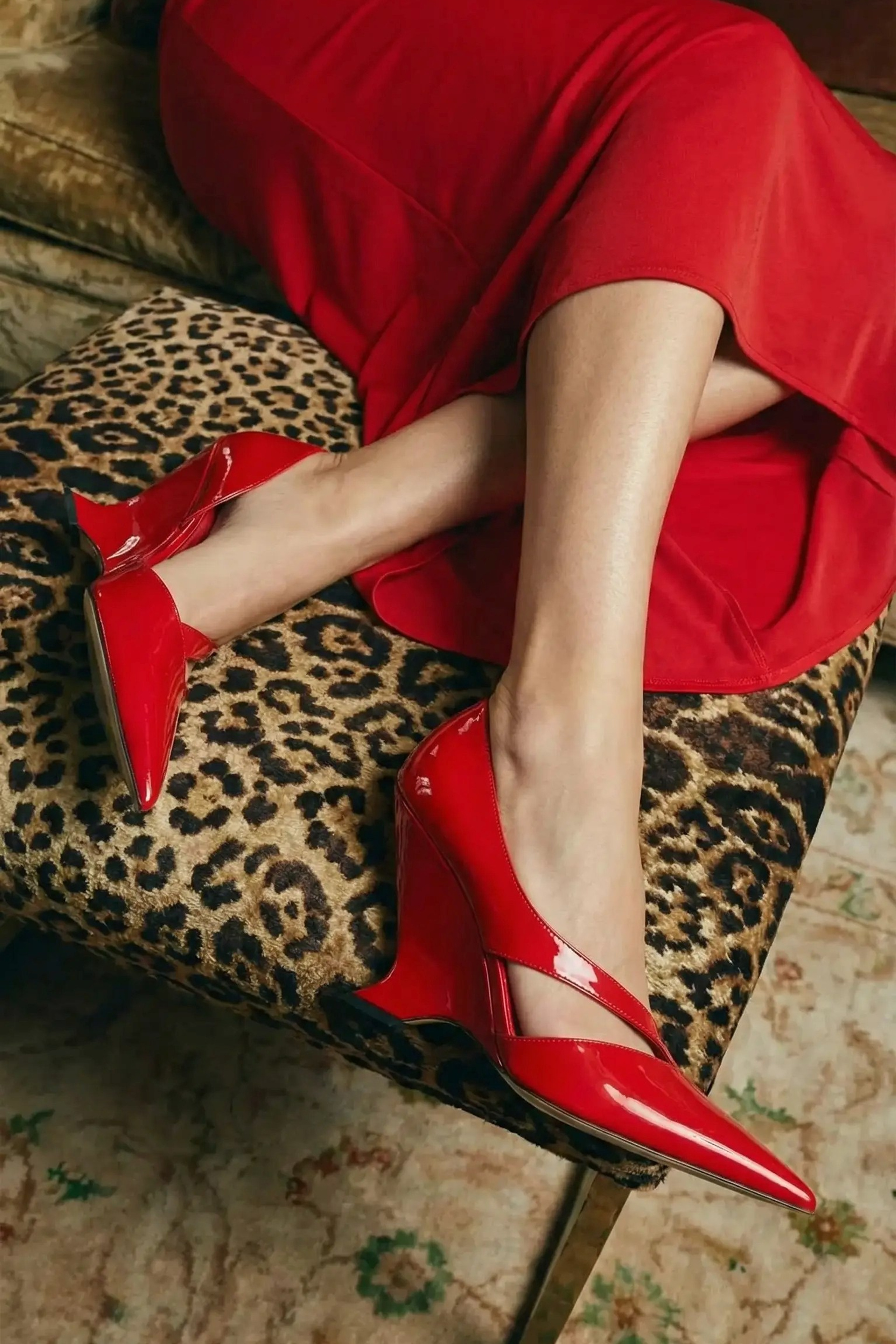 AI Images. AI-креатор: AI-фото, видео и reels для брендов — saintelixirr