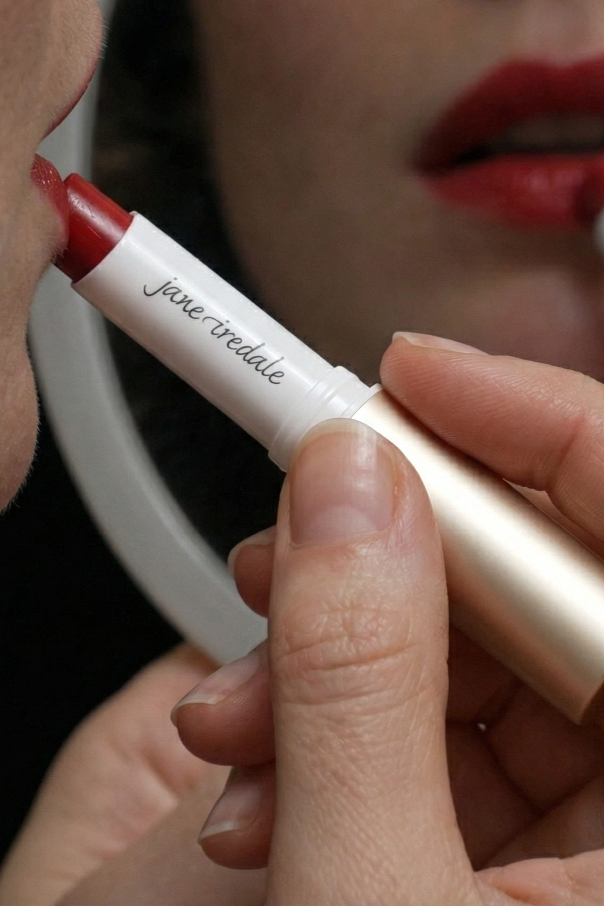 AI Images. AI-креатор: AI-фото, видео и reels для брендов — saintelixirr