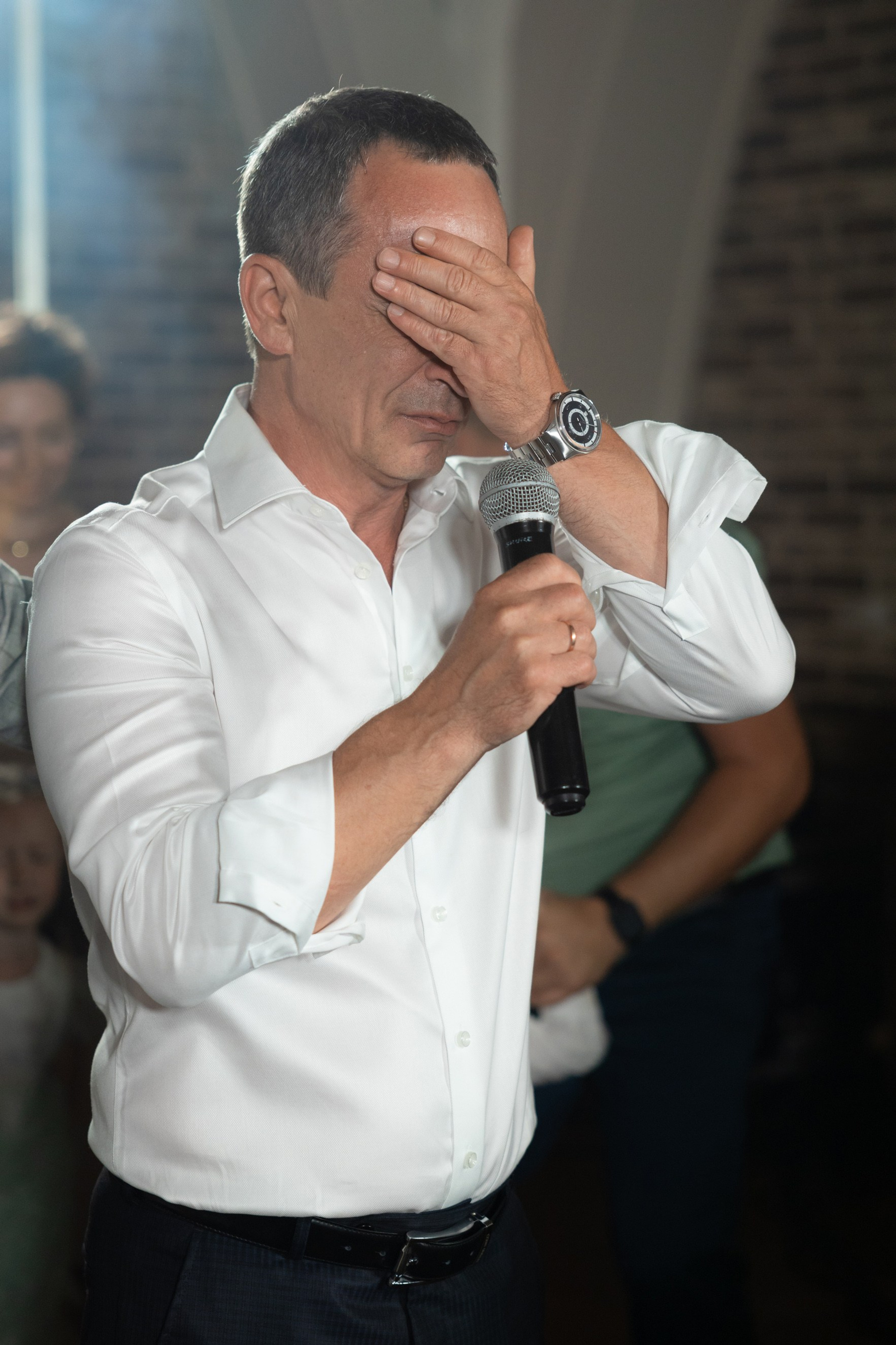 Название