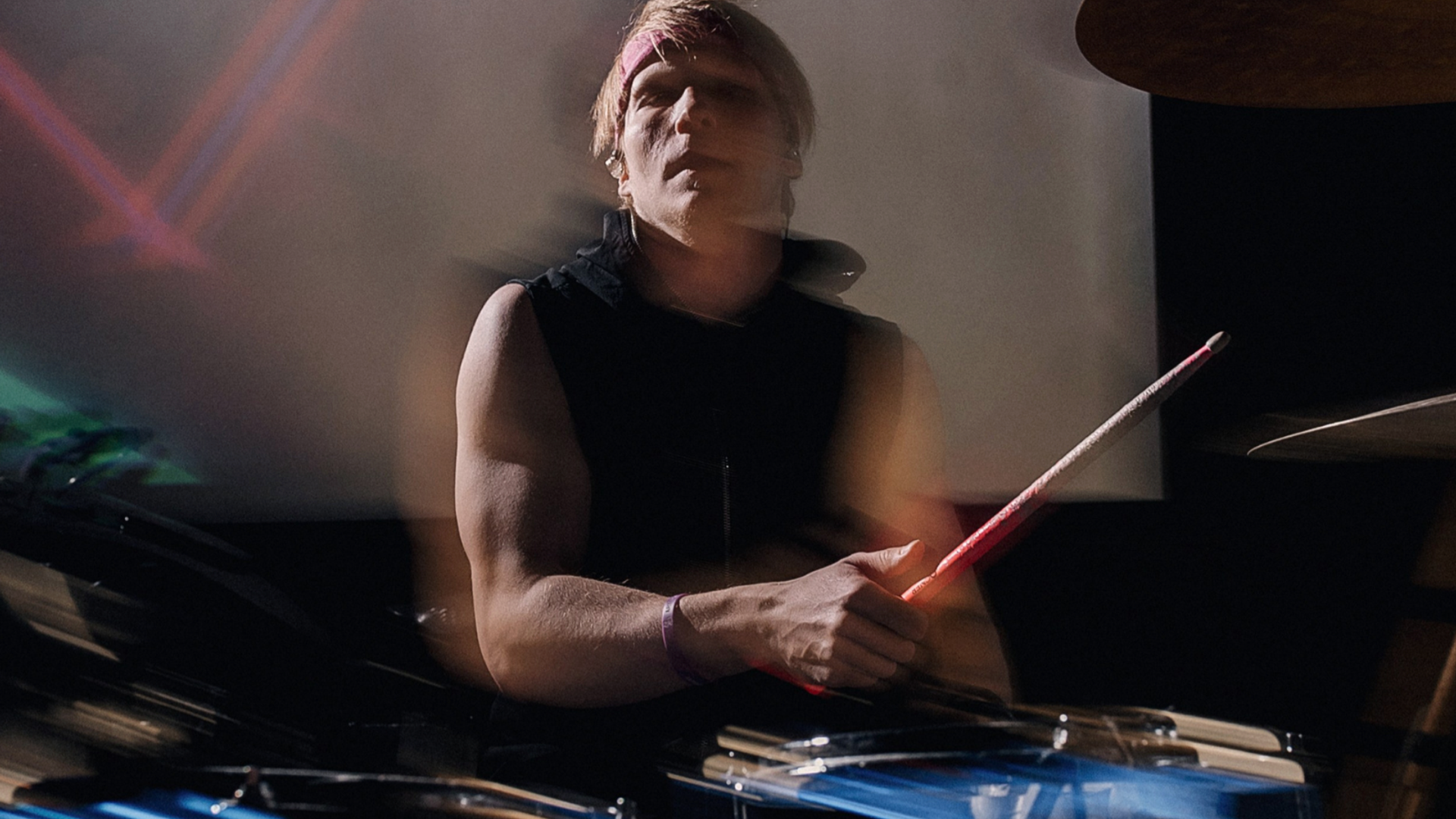 МУЗЫКАЛЬНЫЕ КЛИПЫ