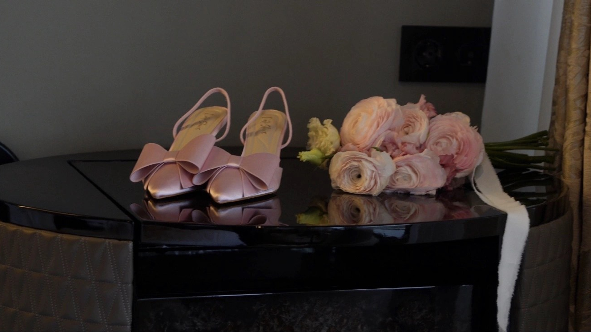 Свадебные клипы и фильмы. Свадебный видеограф рилсмейкер. Видеосъемка свадеб Москва и Подмосковье