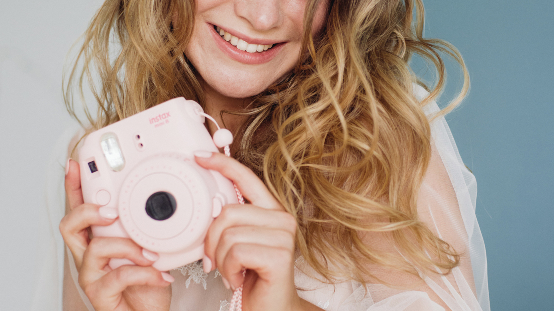 Яркие улыбки