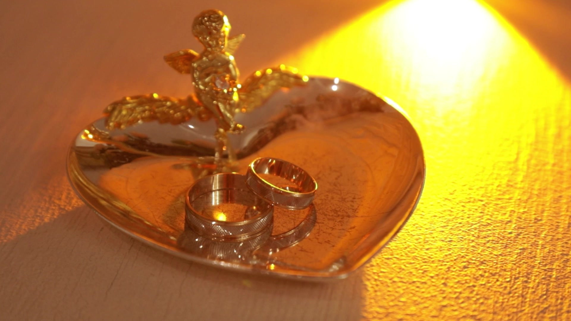 Видеоролики. Свадебный и креативный фотограф в ЮФО и МСК