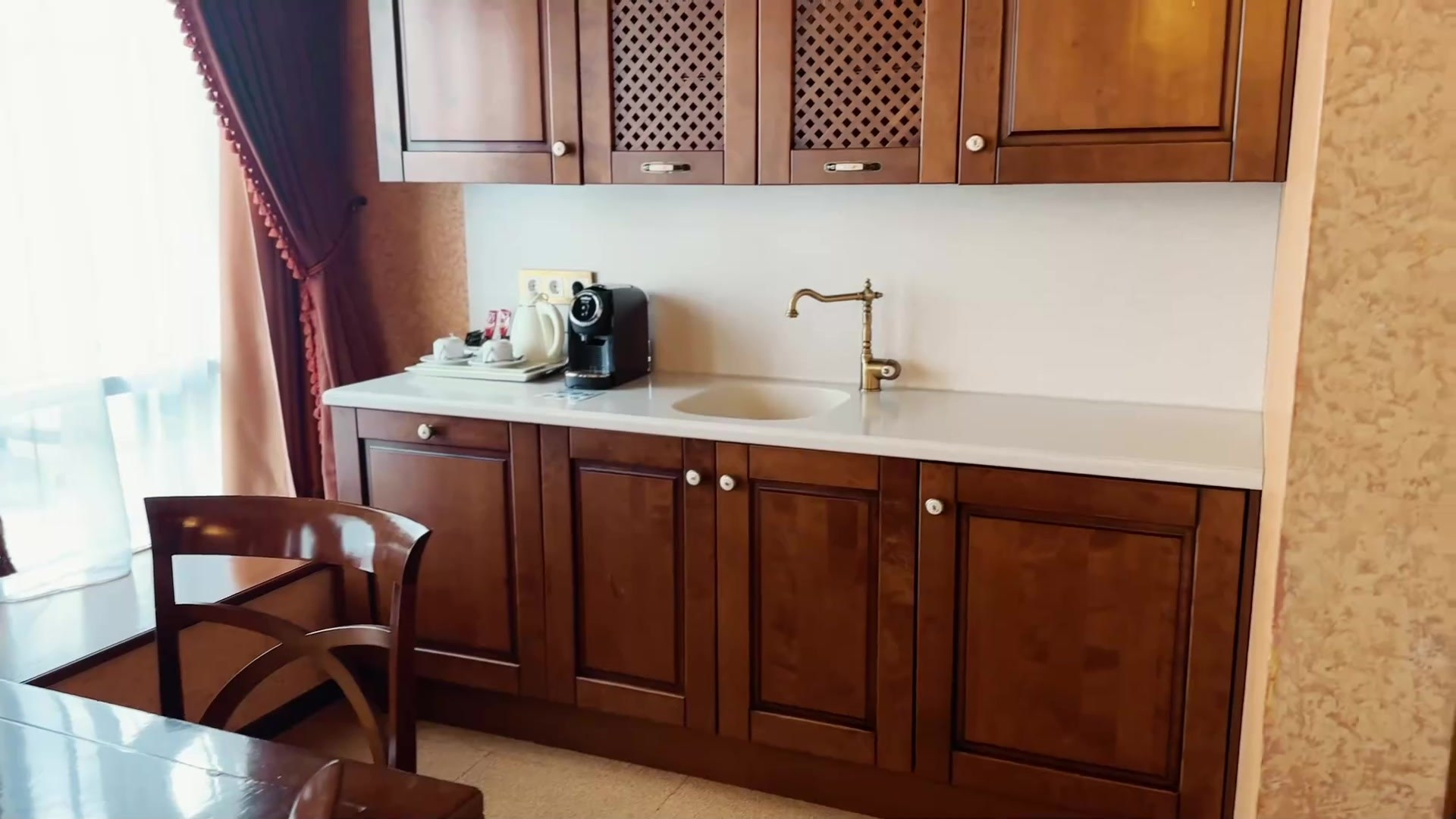 Личные и корпоративные бренды. Мобильный видеограф Анна Алхимова