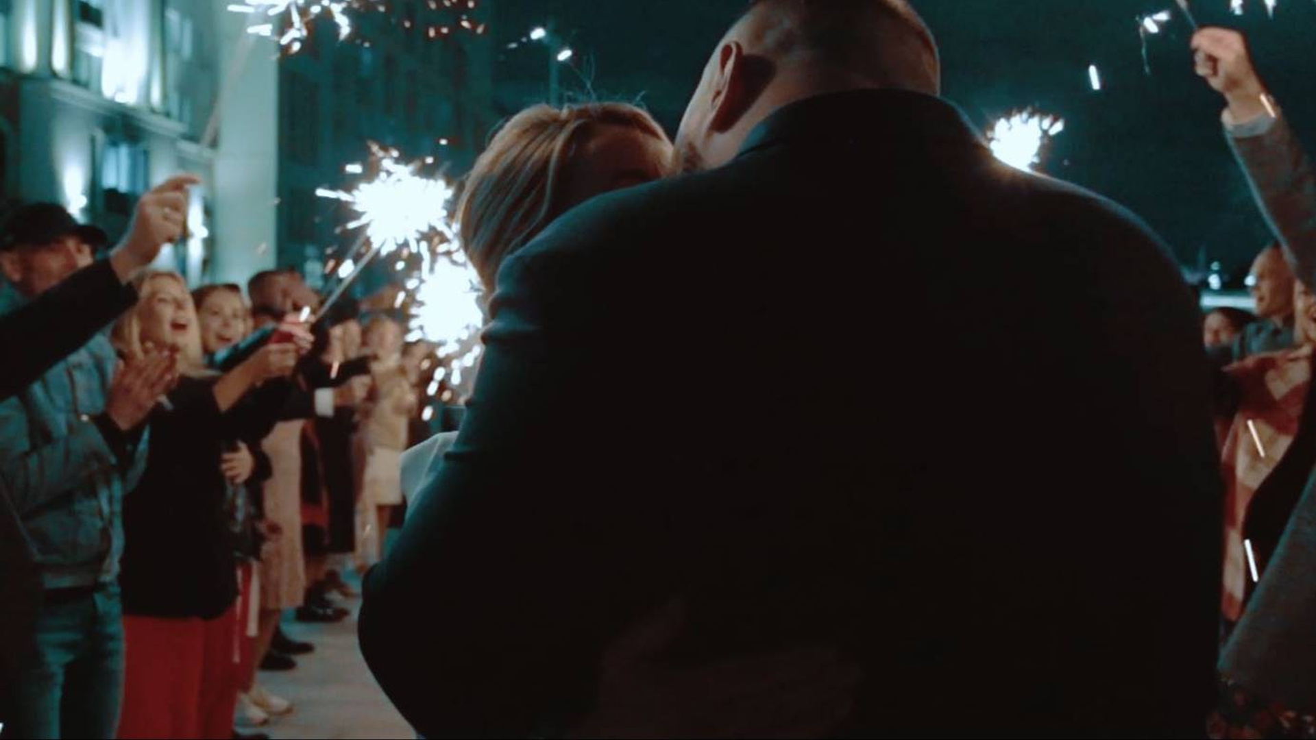 Видеосъемка свадебного торжества, выездной регистрации в Москве и МО. Видеосъемка свадеб и лавстори, студийная съемка, видеопортреты, фешн-съемки в Москве и МО