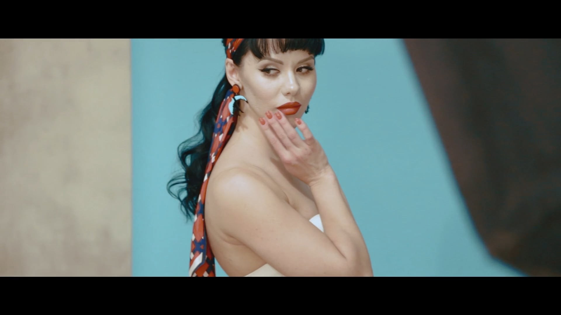 Видеосъемка бэкстейджа, репортаж в Москве и МО. Видеосъемка свадеб и лавстори, студийная съемка, видеопортреты, фешн-съемки в Москве и МО