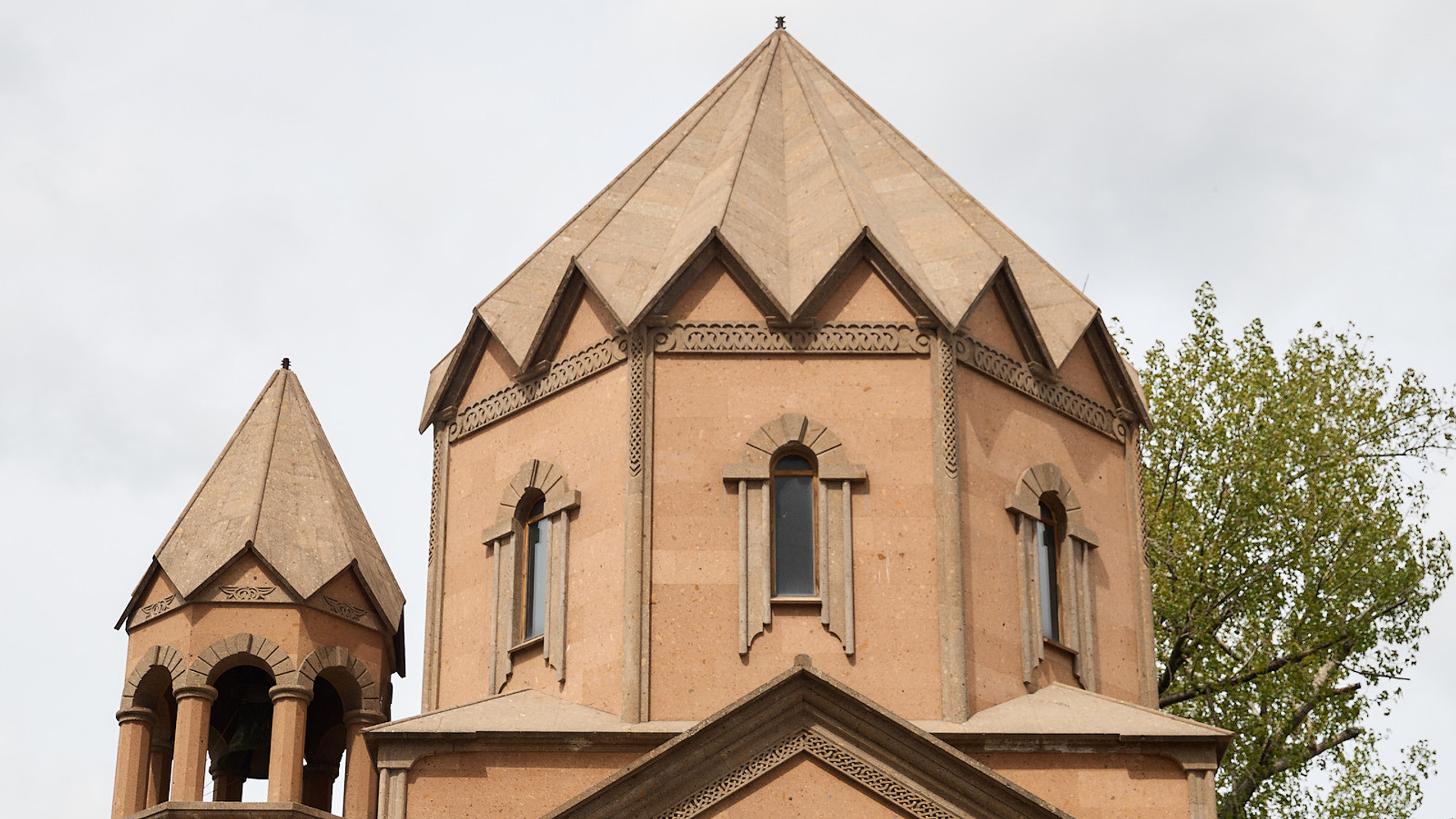 Армянская церковь. Свадебный и семейный фотограф в Воронеже Алексей Мешалкин