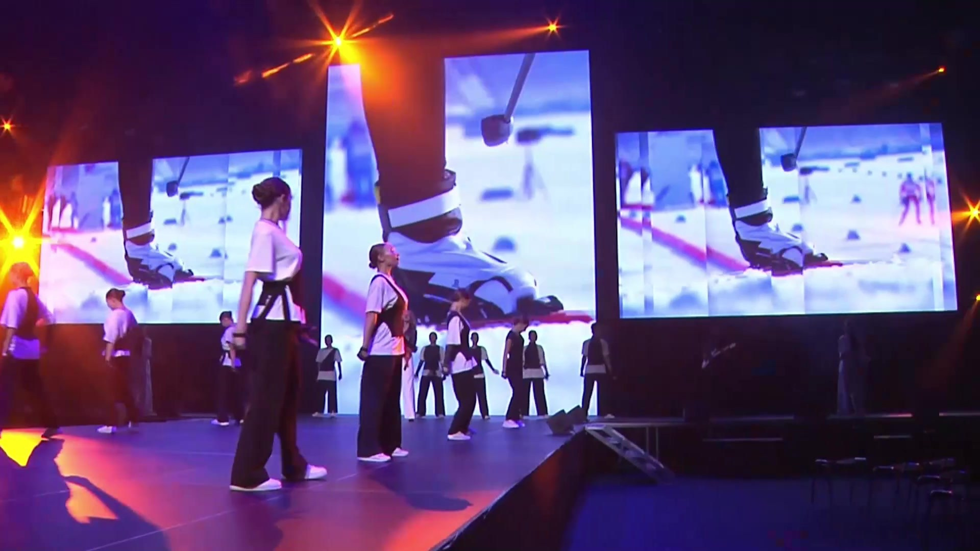 Видеогалерея с различных выступлений. Вокалистка Мария Сиротенко