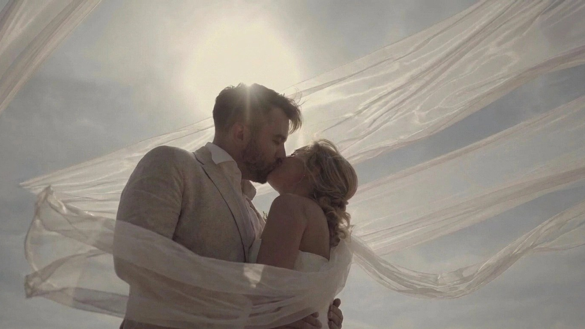 Тизеры. Свадебный видеограф Алина Лаврентьева в Москве и Саратове