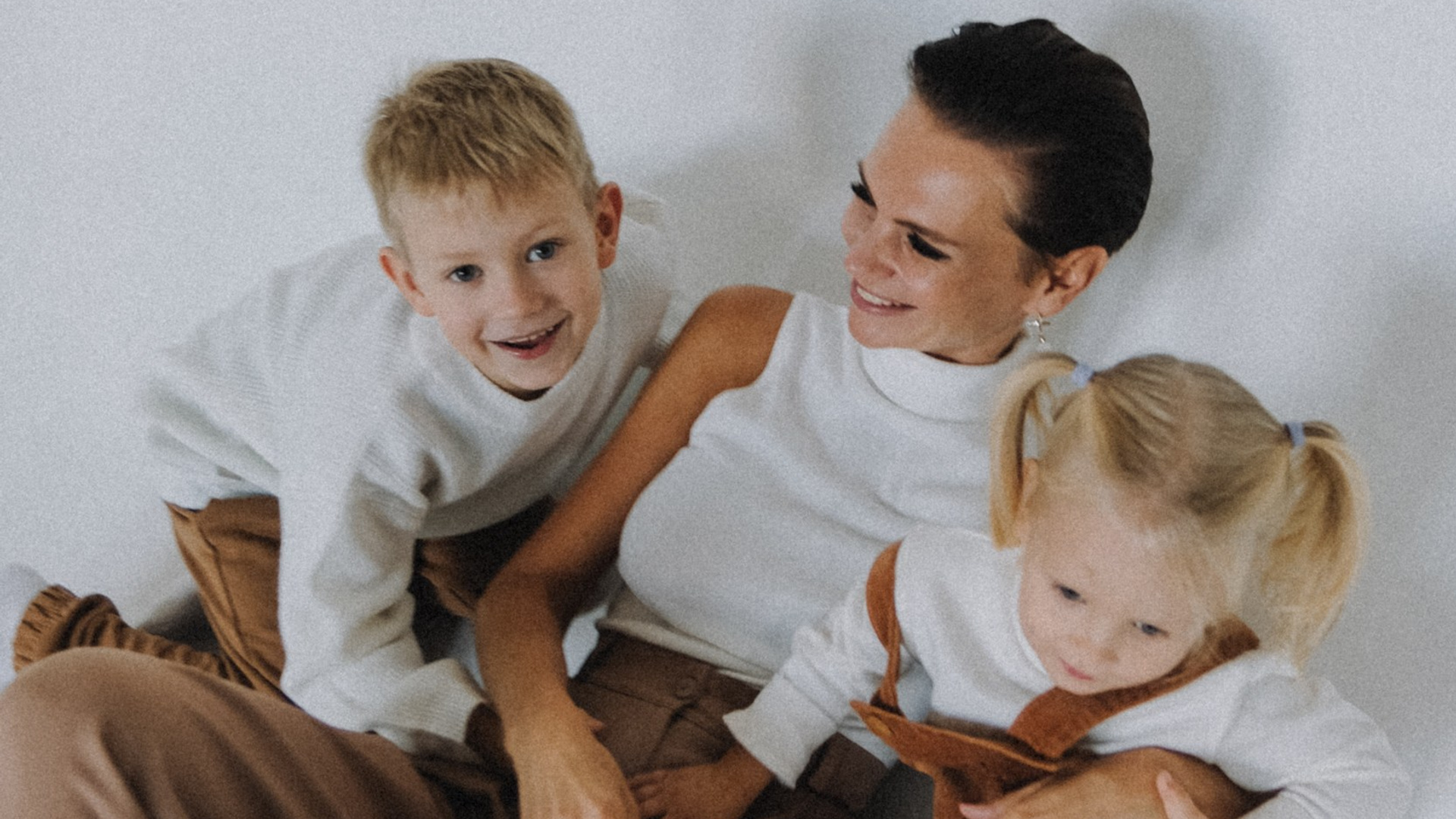 Юля, Лёва и Ева