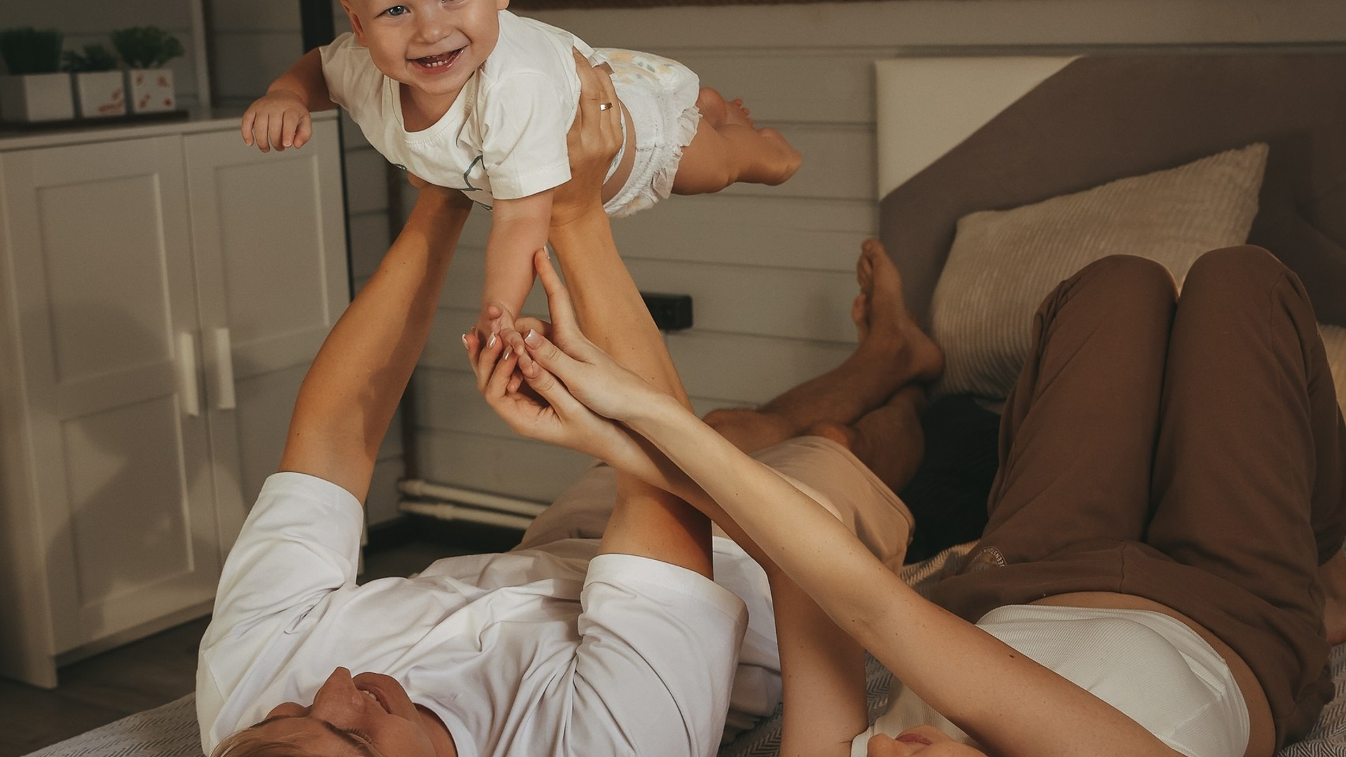 Семейная фотосессия дома Домашняя фотосессия Фотосессия беременности. Фотограф Владимир Москва