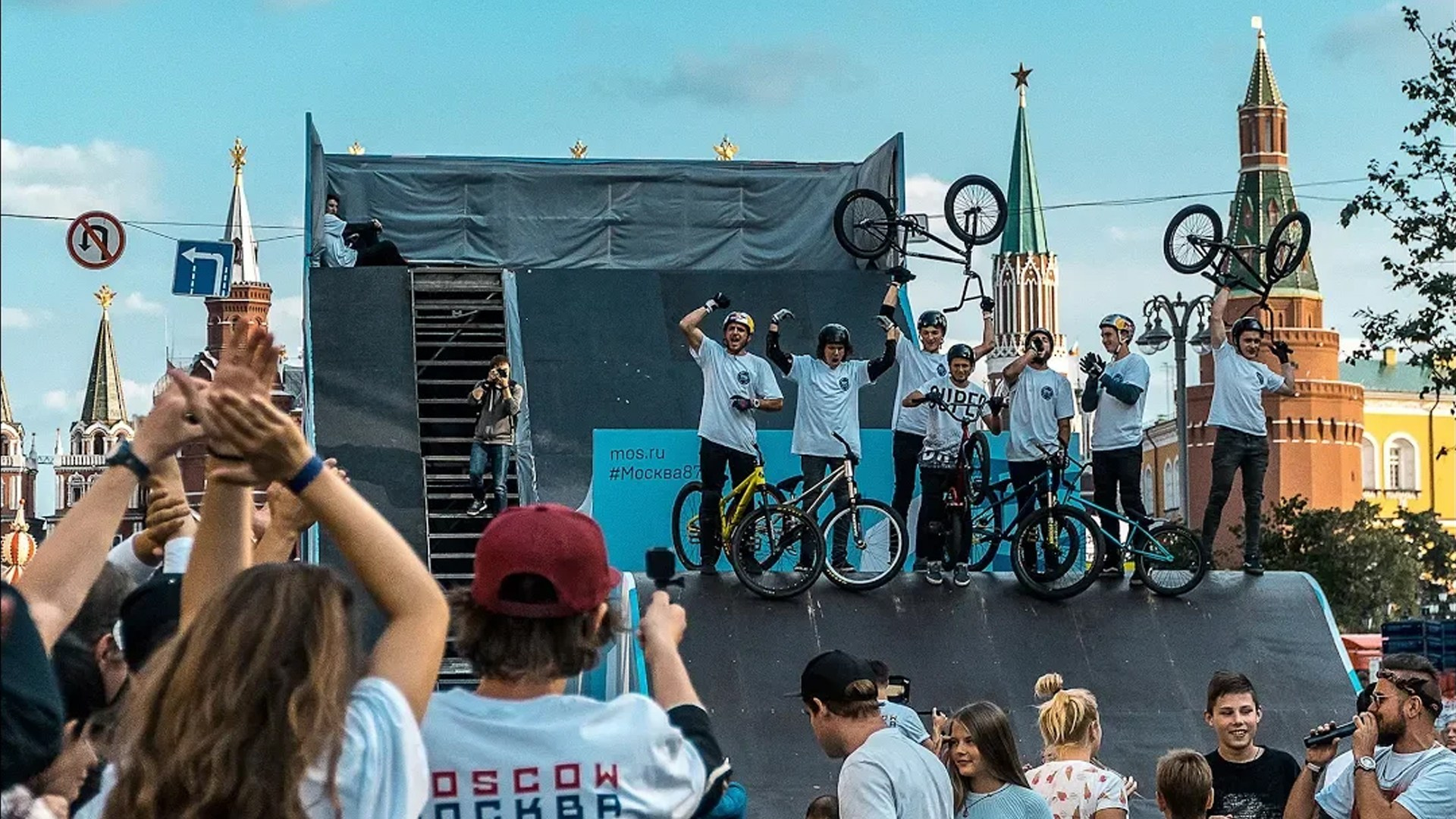 FREESTYLESHOW | Moscow 870 | Red Square