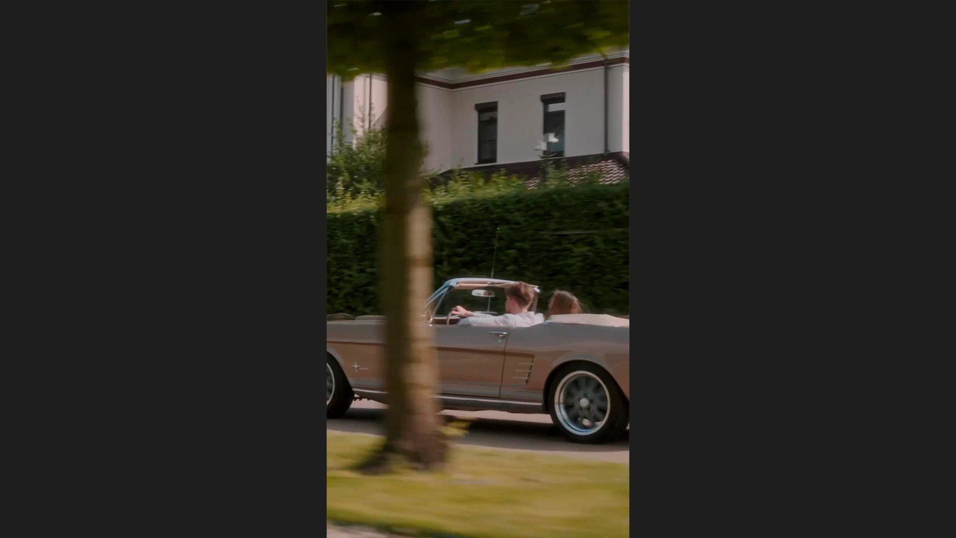 Вертикальный контент/Reels. Оператор и режиссер монтажа в Москве Артем Епифанов