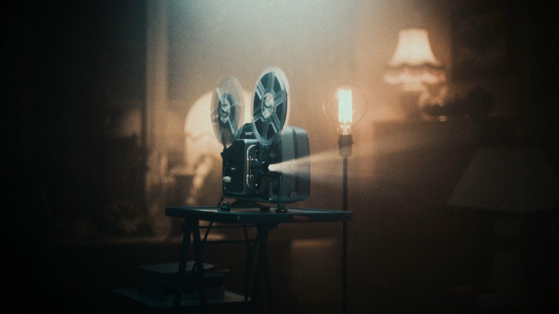 Промо ролики/Музыкальные клипы. Оператор и режиссер монтажа в Москве Артем Епифанов