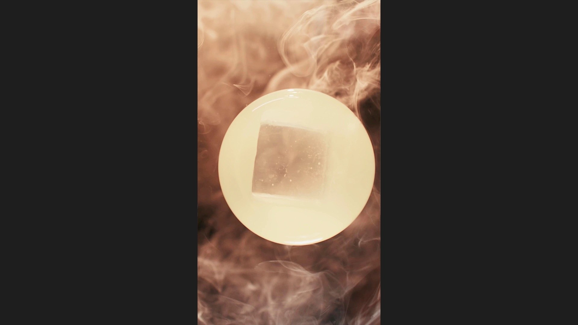 Вертикальный контент/Reels. Оператор и режиссер монтажа в Москве Артем Епифанов